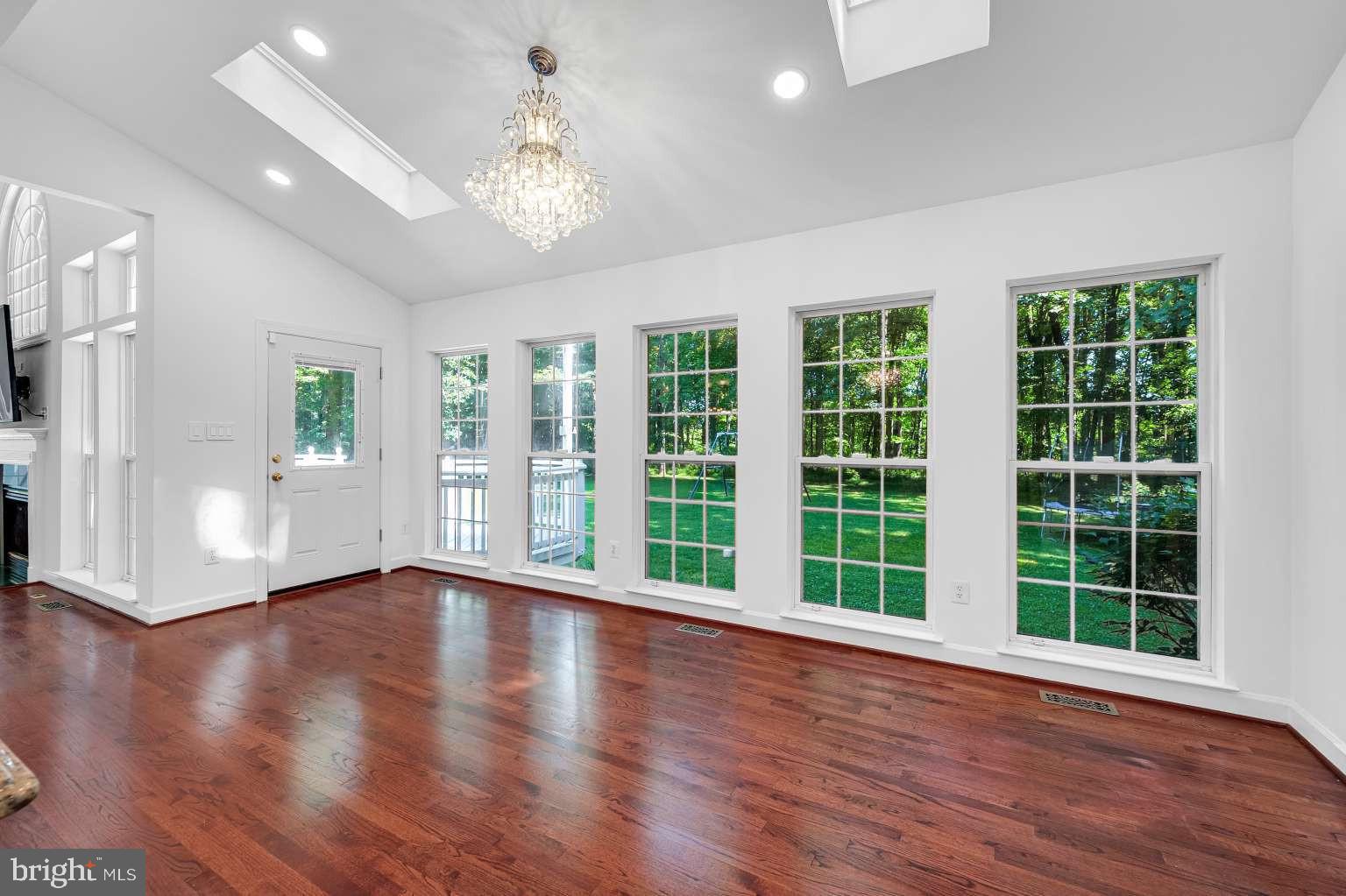 CYPRESS RUN - Residential