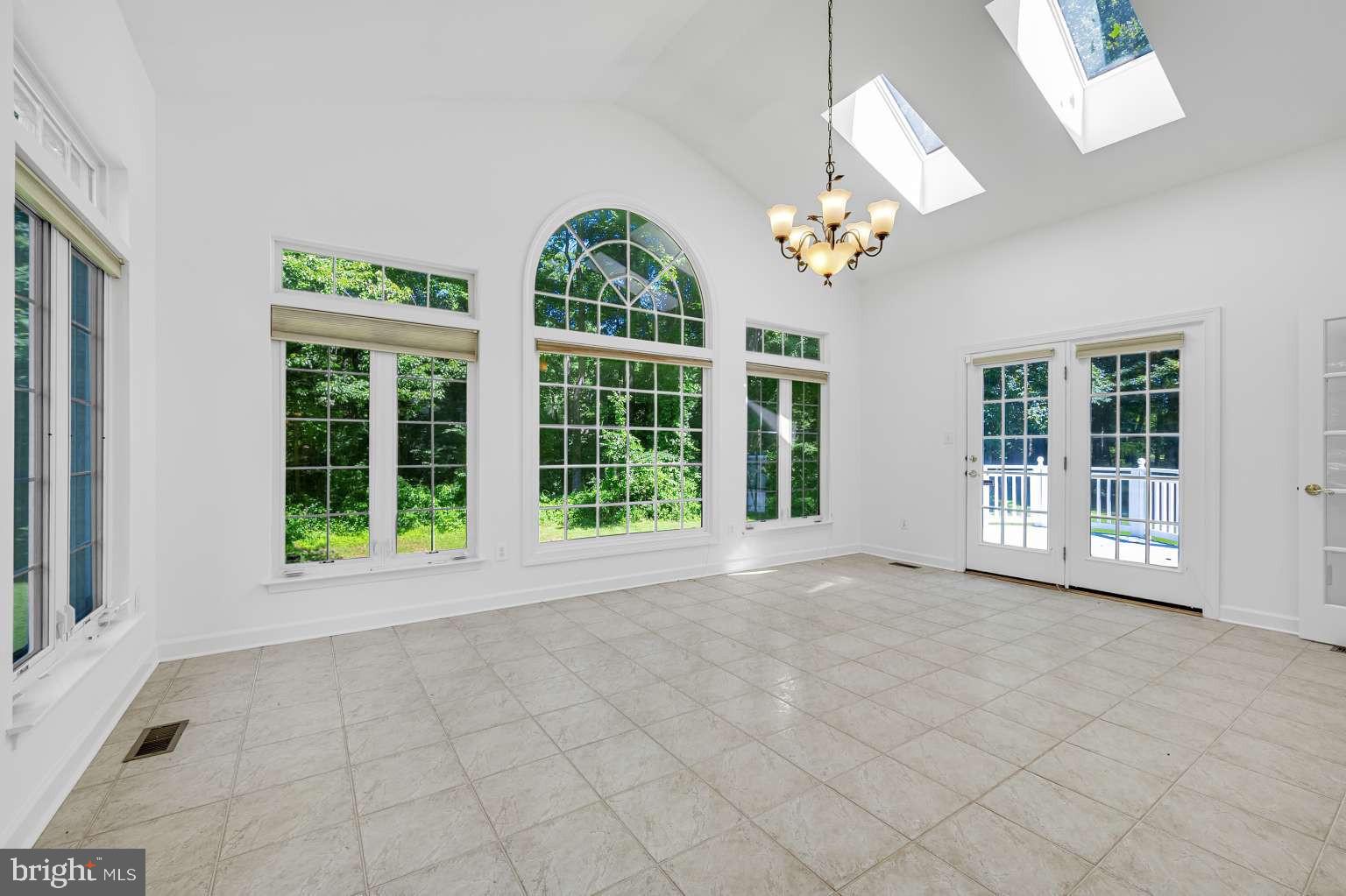 CYPRESS RUN - Residential