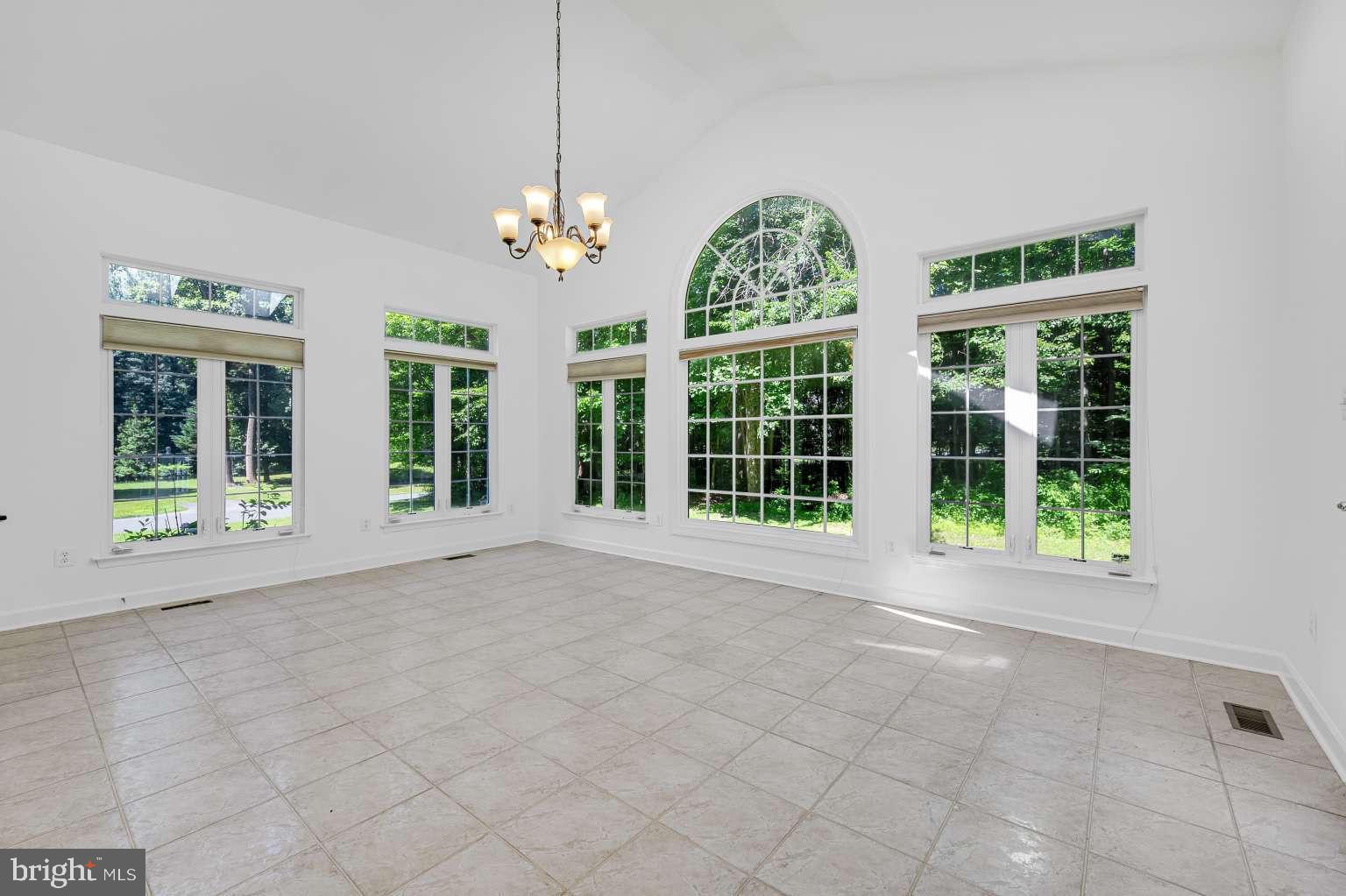 CYPRESS RUN - Residential