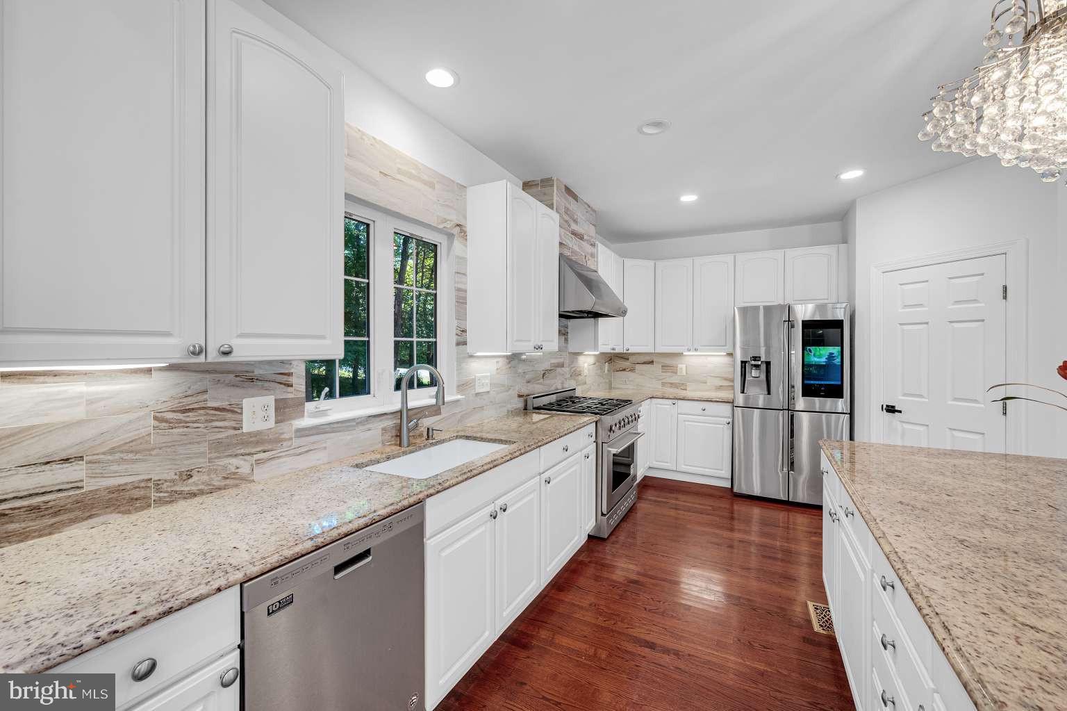 CYPRESS RUN - Residential