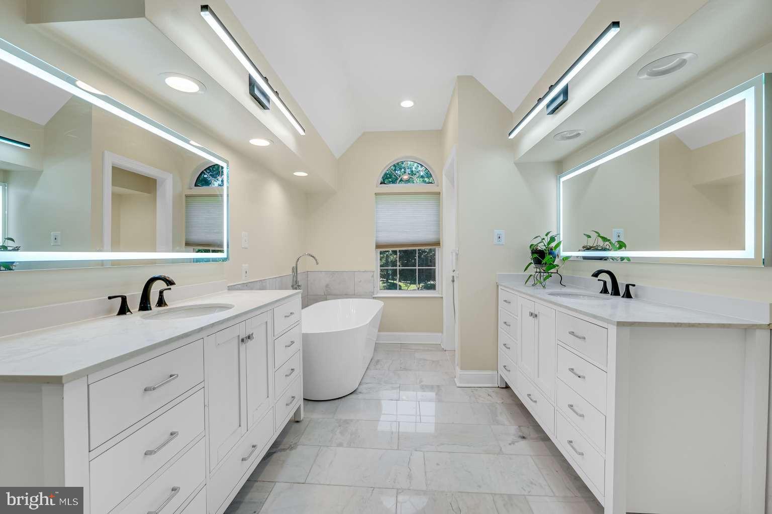 CYPRESS RUN - Residential