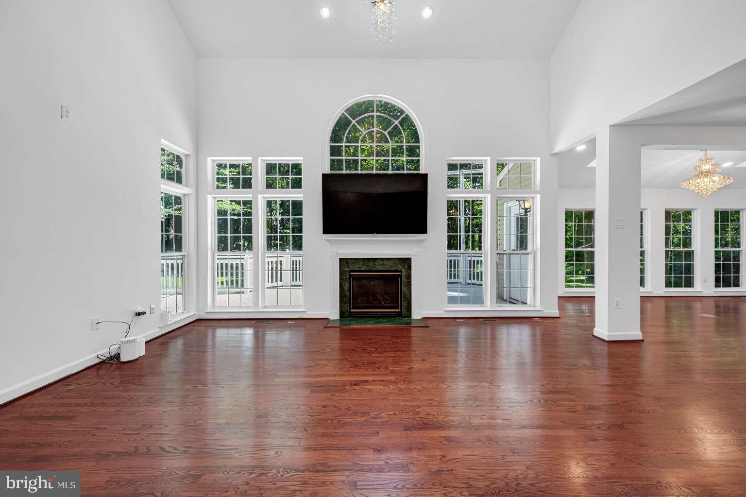 CYPRESS RUN - Residential