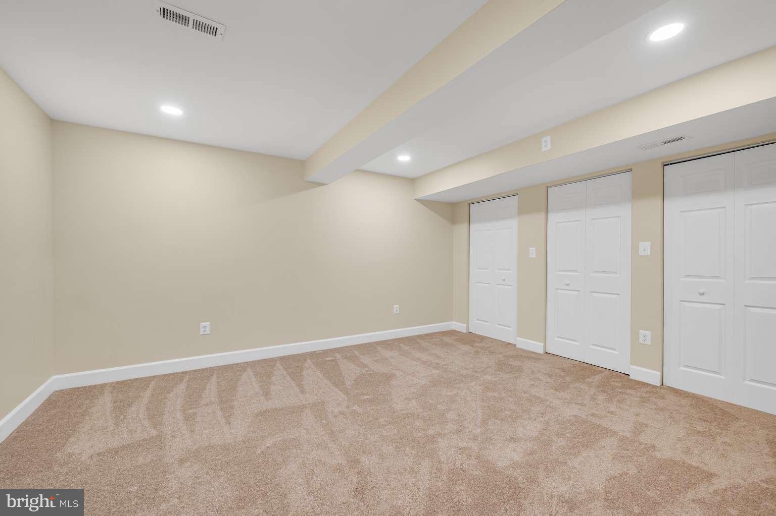 CYPRESS RUN - Residential