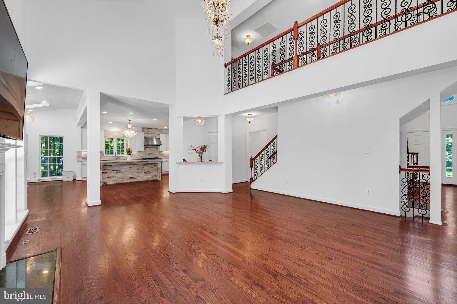 CYPRESS RUN - Residential