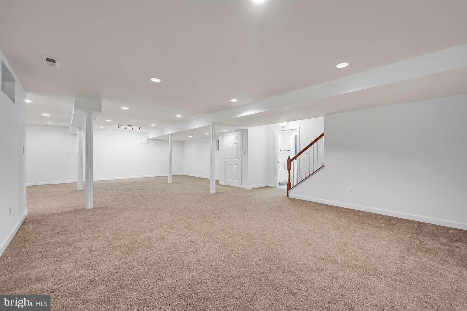 CYPRESS RUN - Residential
