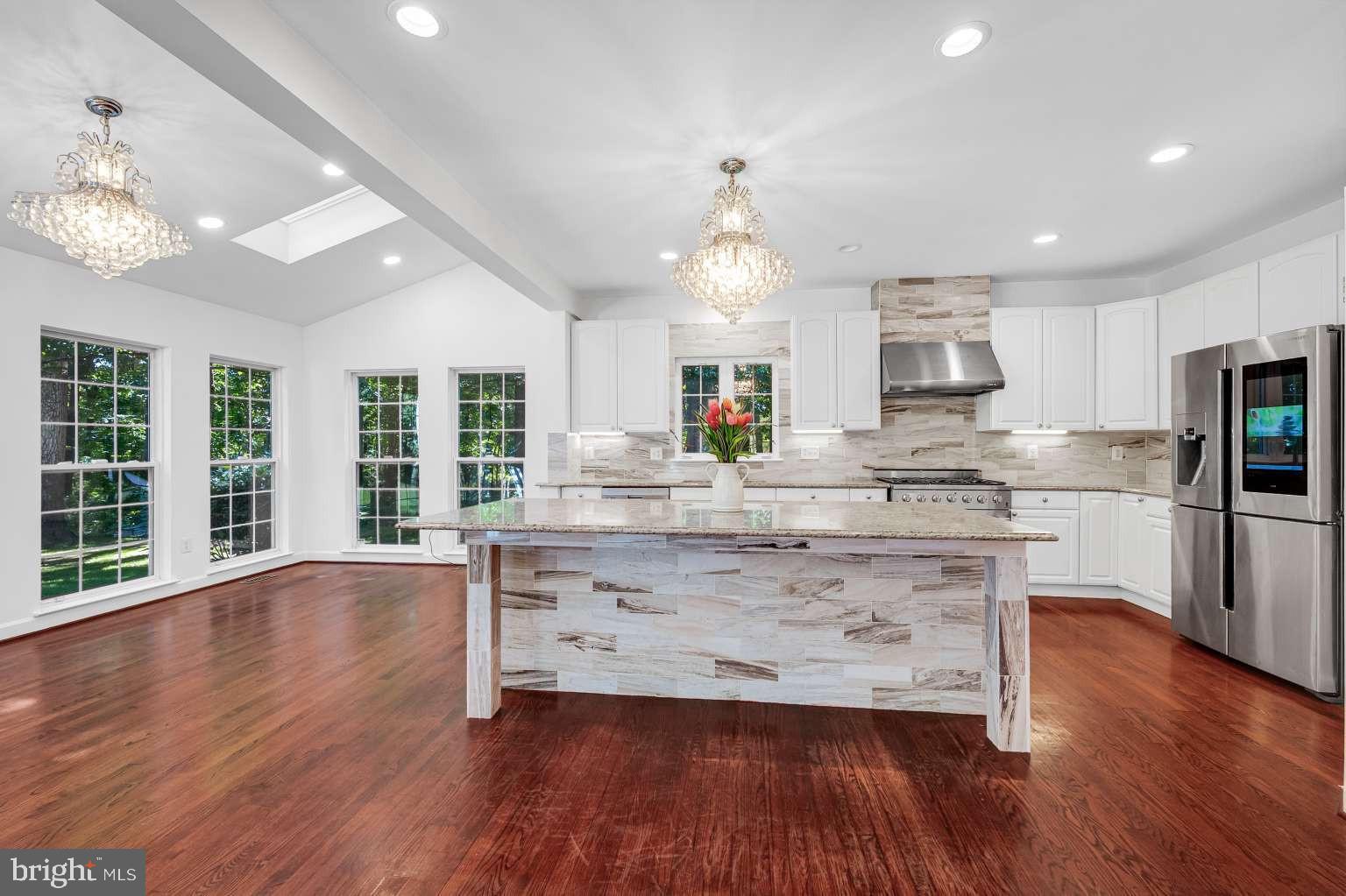 CYPRESS RUN - Residential