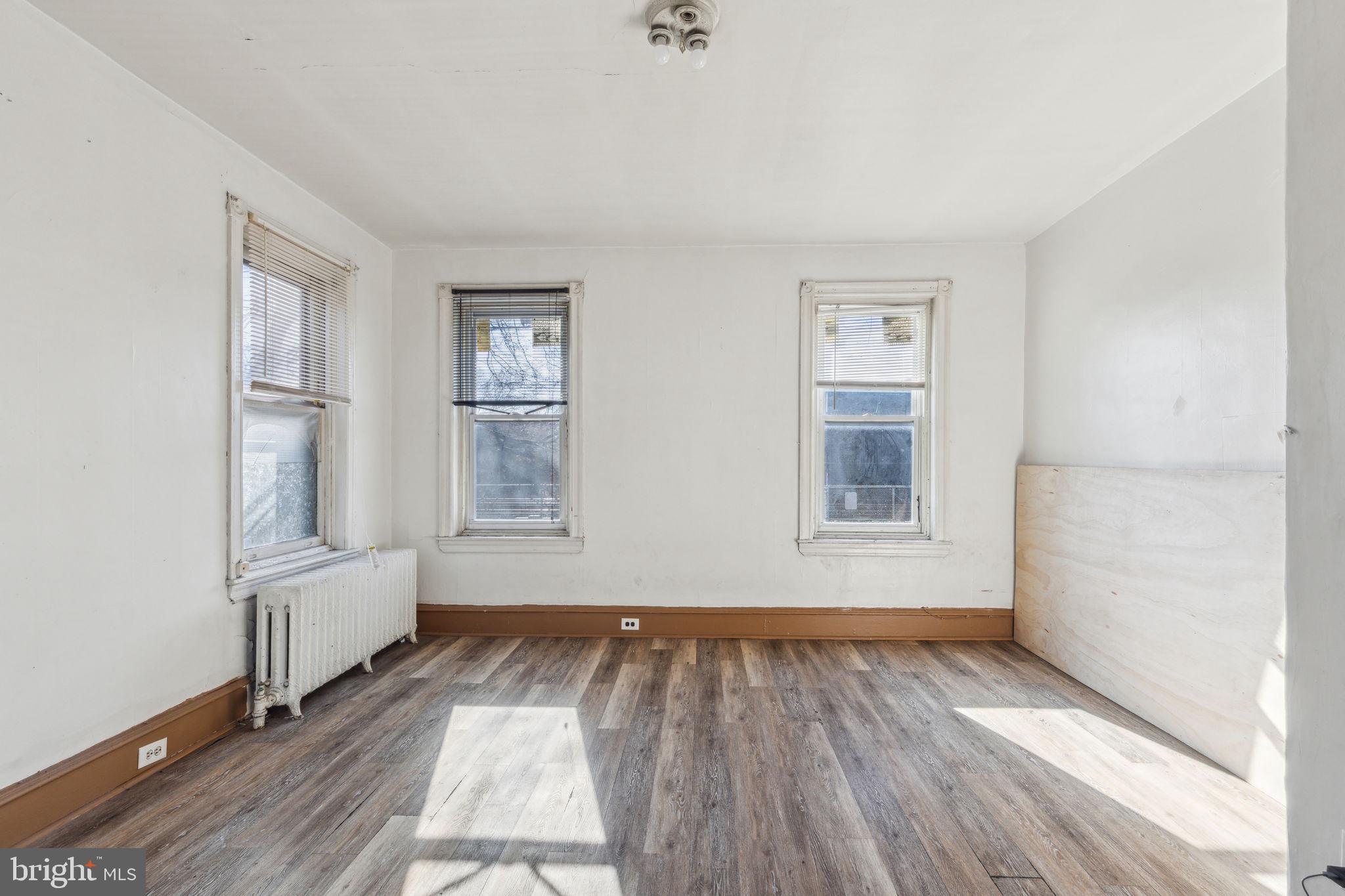 LOGAN - Residential