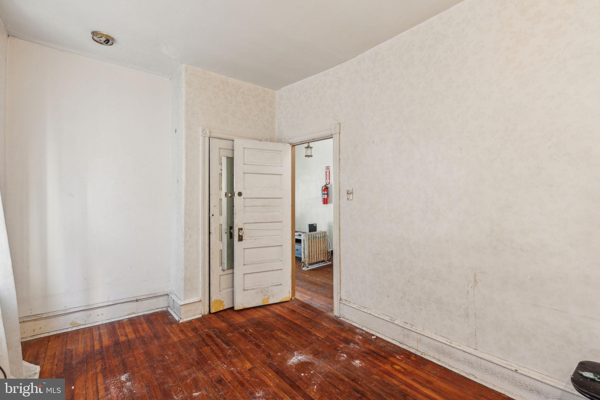 LOGAN - Residential