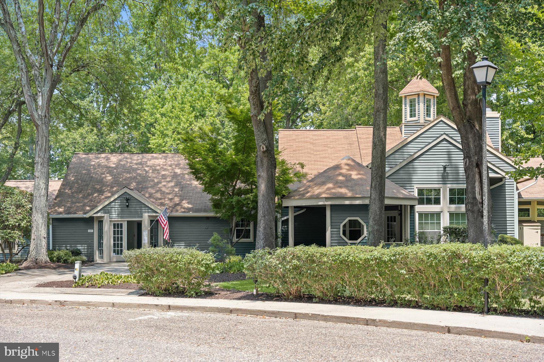 MARINERS POINT - Residential
