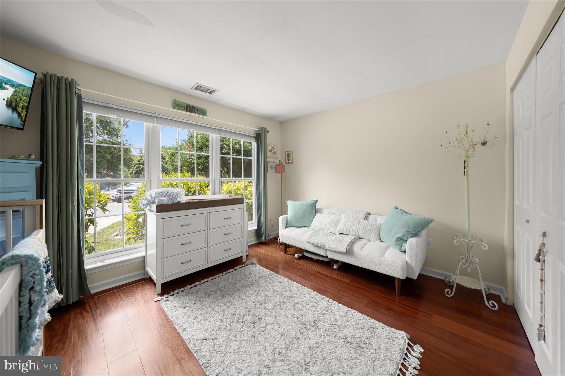MARINERS POINT - Residential
