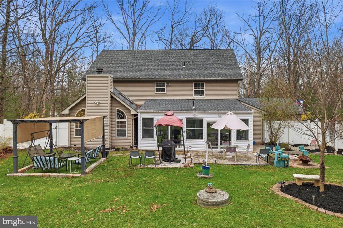 POCONO LAUREL LAKE - Residential