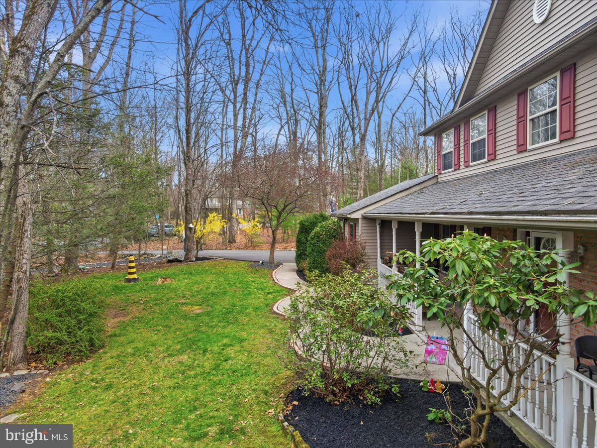 POCONO LAUREL LAKE - Residential