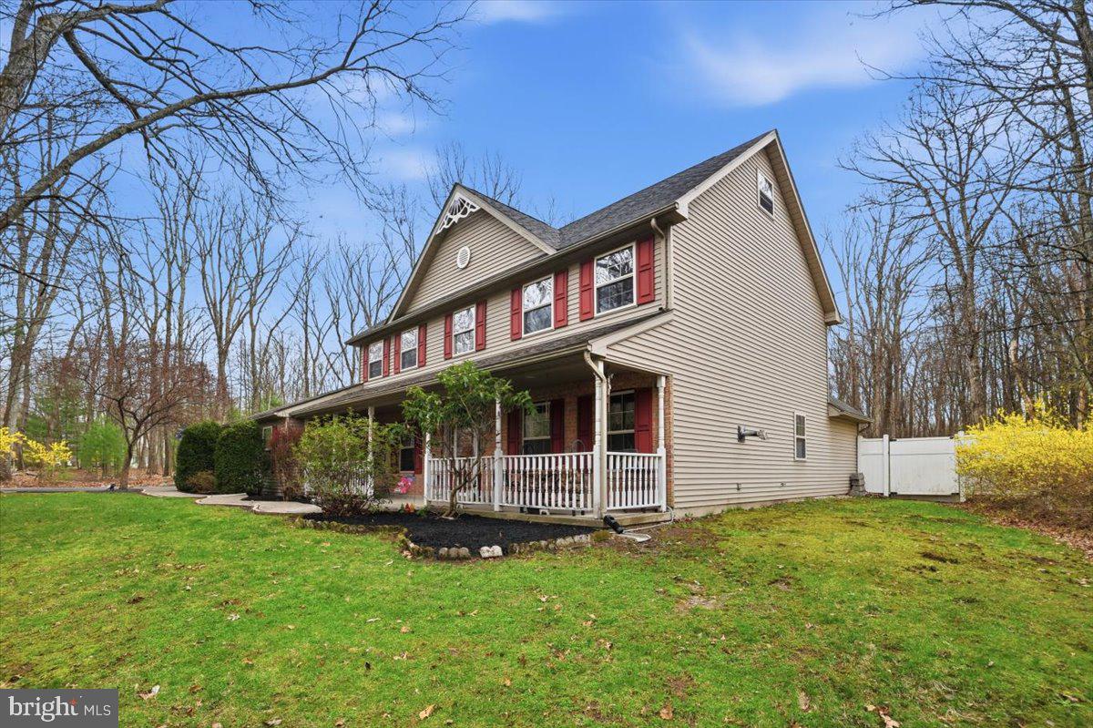 POCONO LAUREL LAKE - Residential