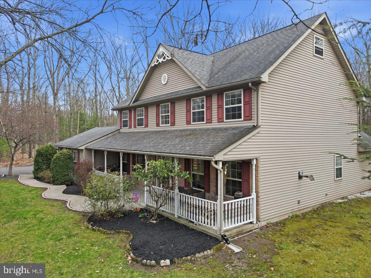 POCONO LAUREL LAKE - Residential