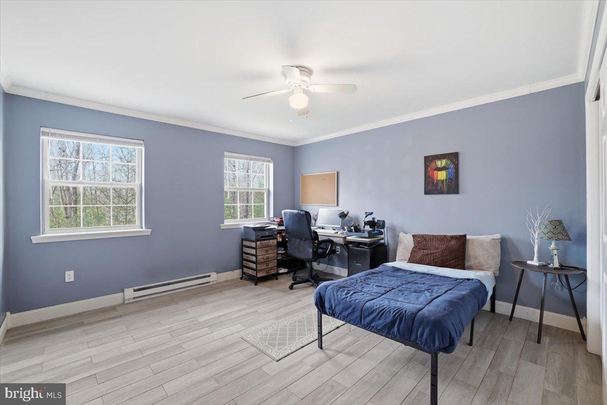 POCONO LAUREL LAKE - Residential
