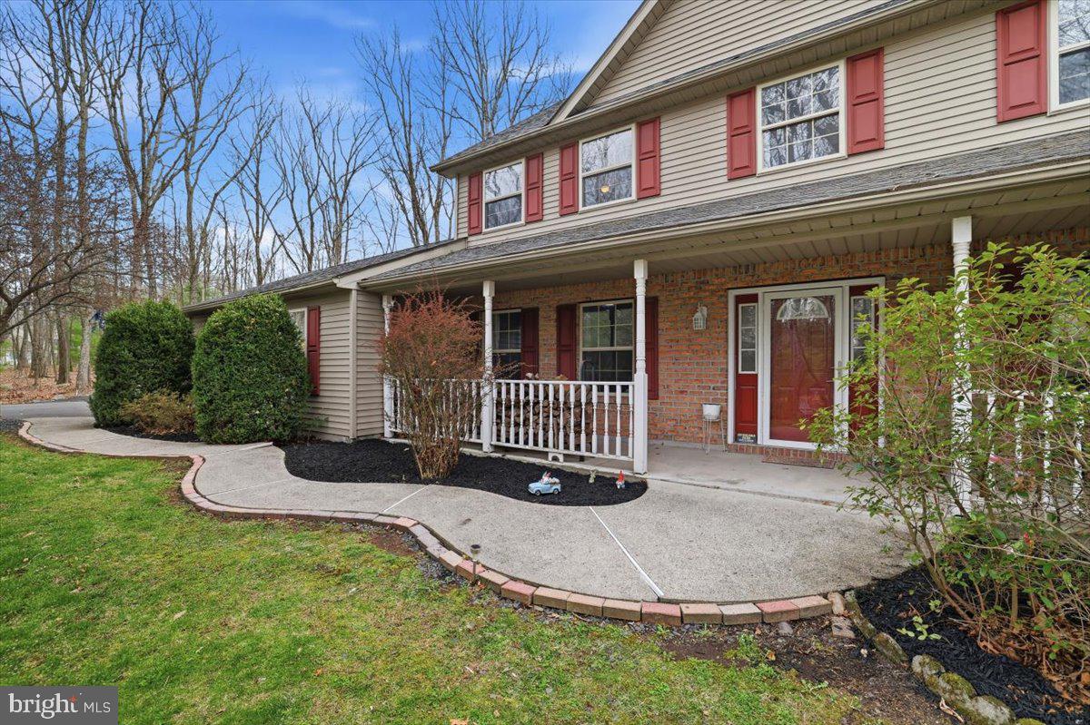 POCONO LAUREL LAKE - Residential