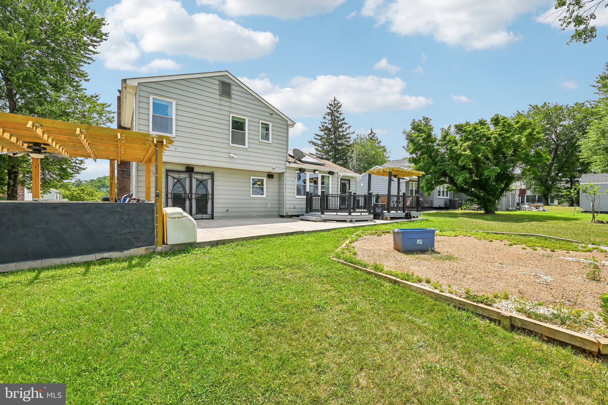 DISCOVERY ACRES - Residential
