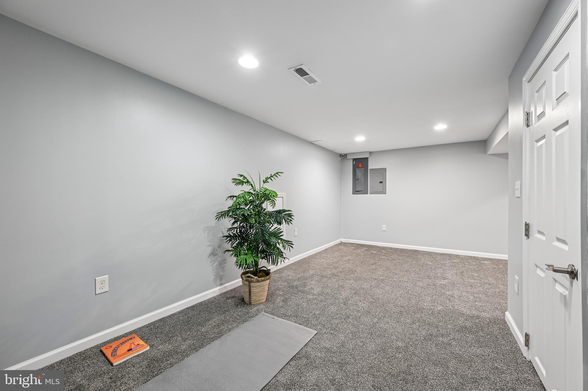 DISCOVERY ACRES - Residential