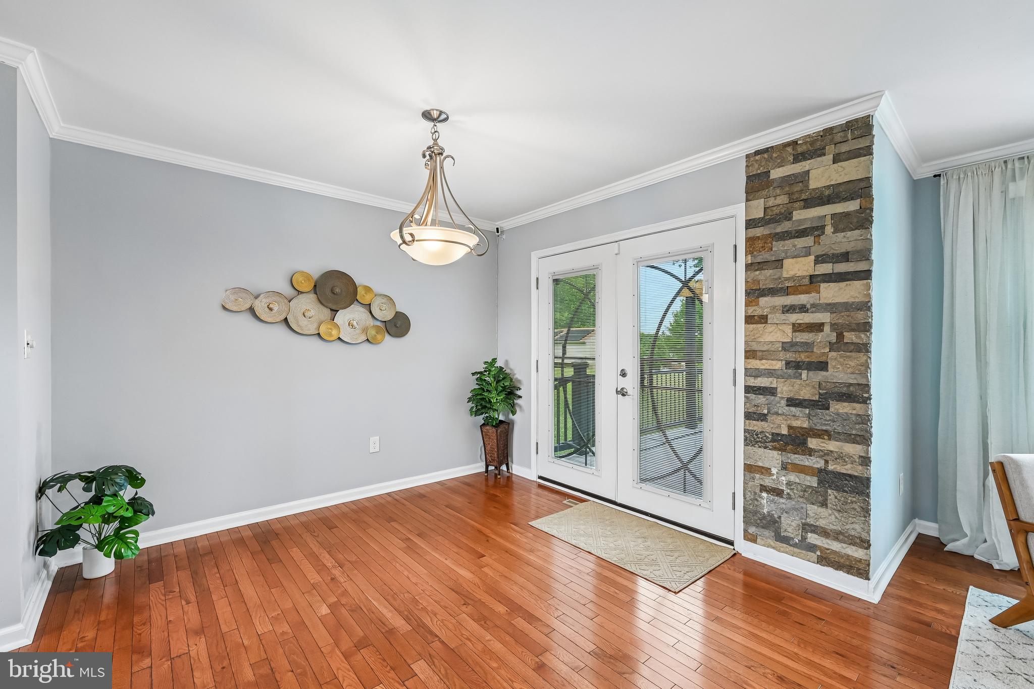 DISCOVERY ACRES - Residential