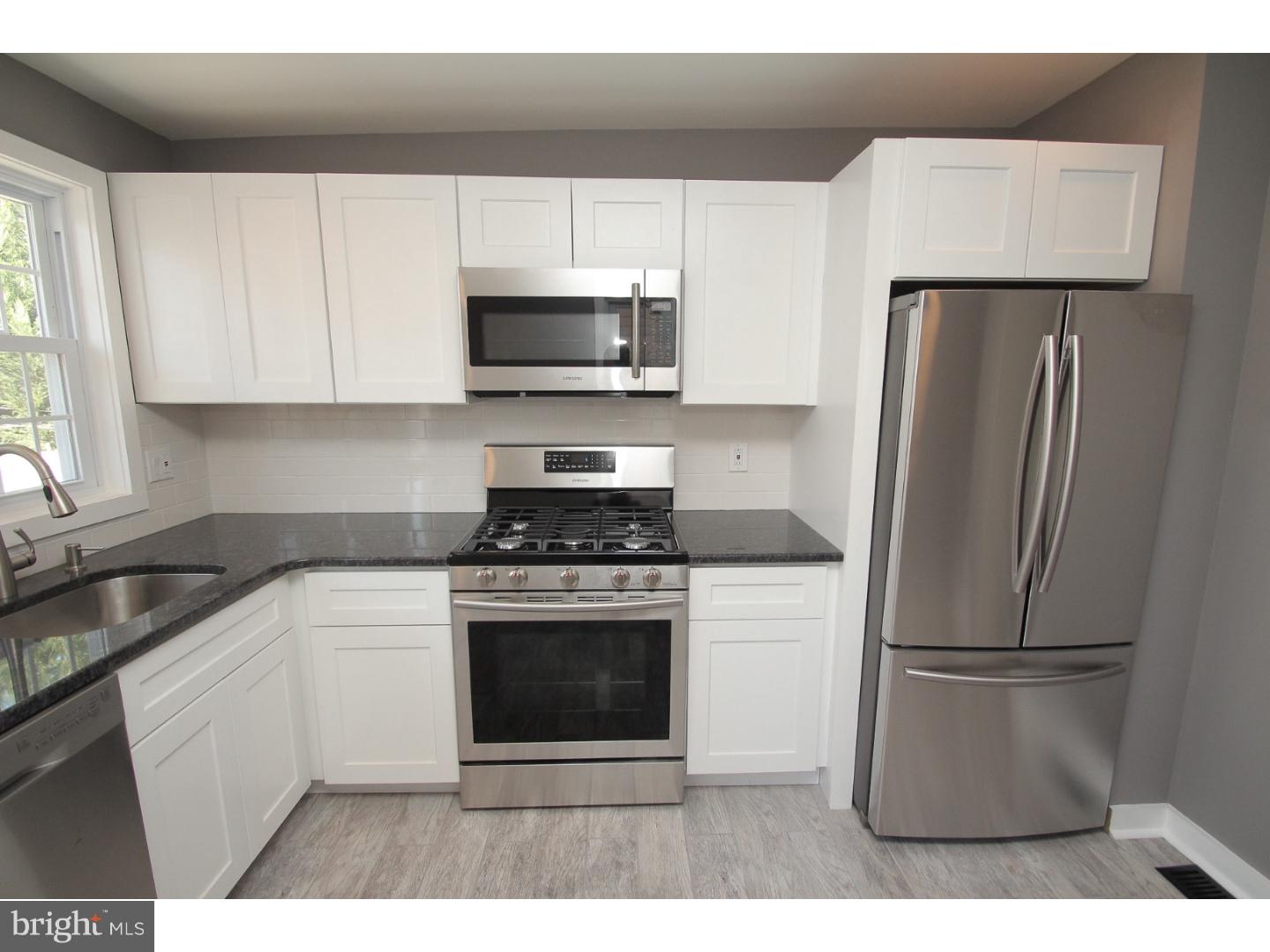 PORT RICHMOND - Residential