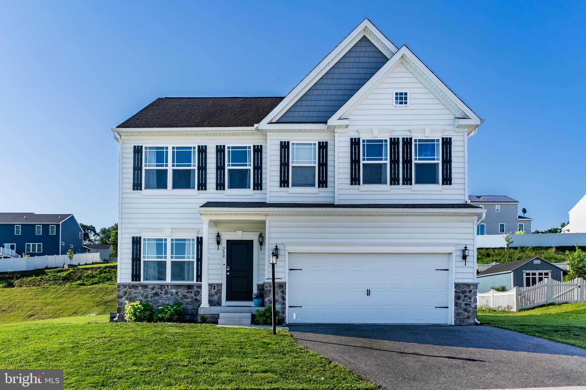 LEXINGTON ESTATES - Residential