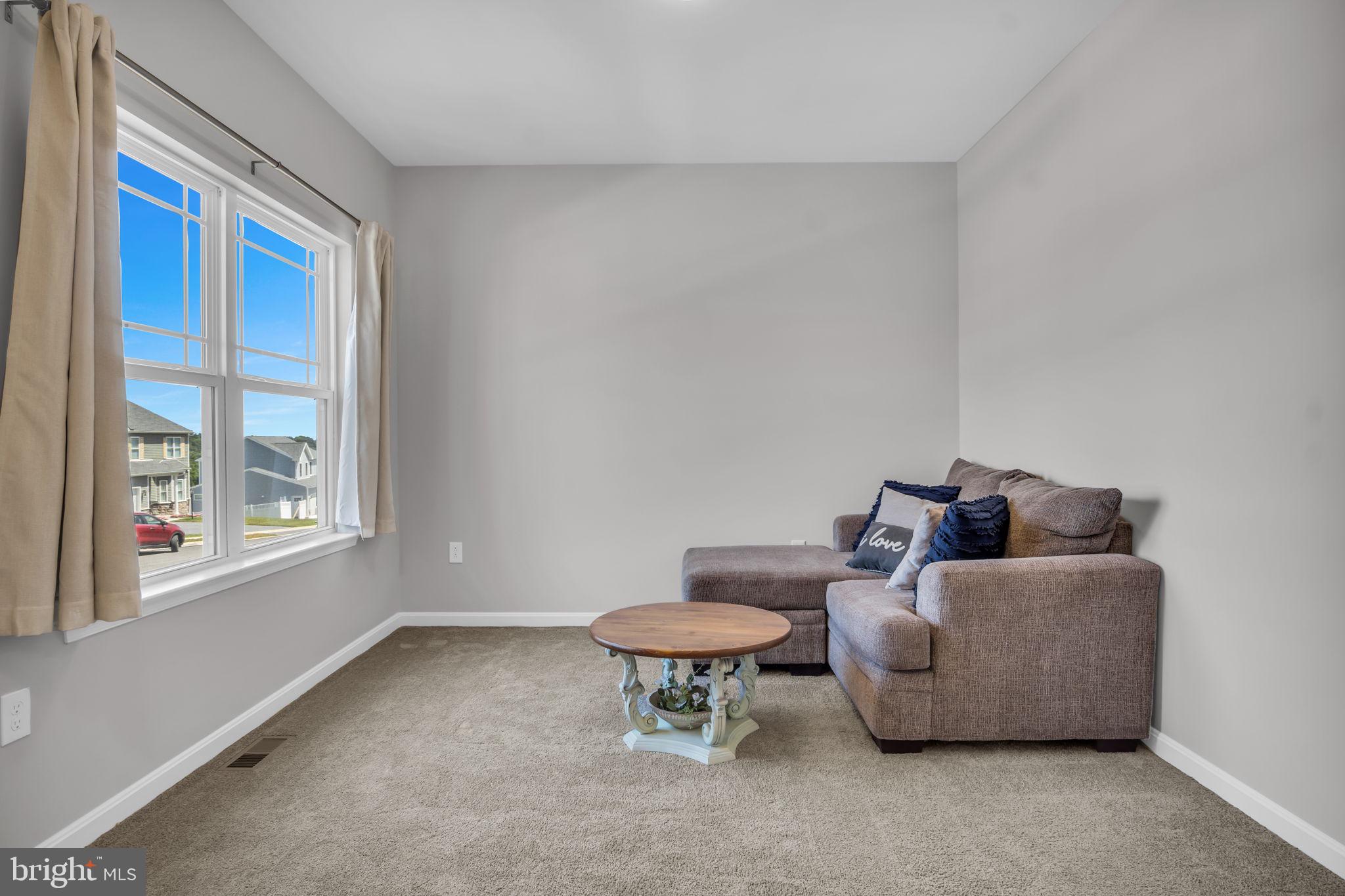 LEXINGTON ESTATES - Residential