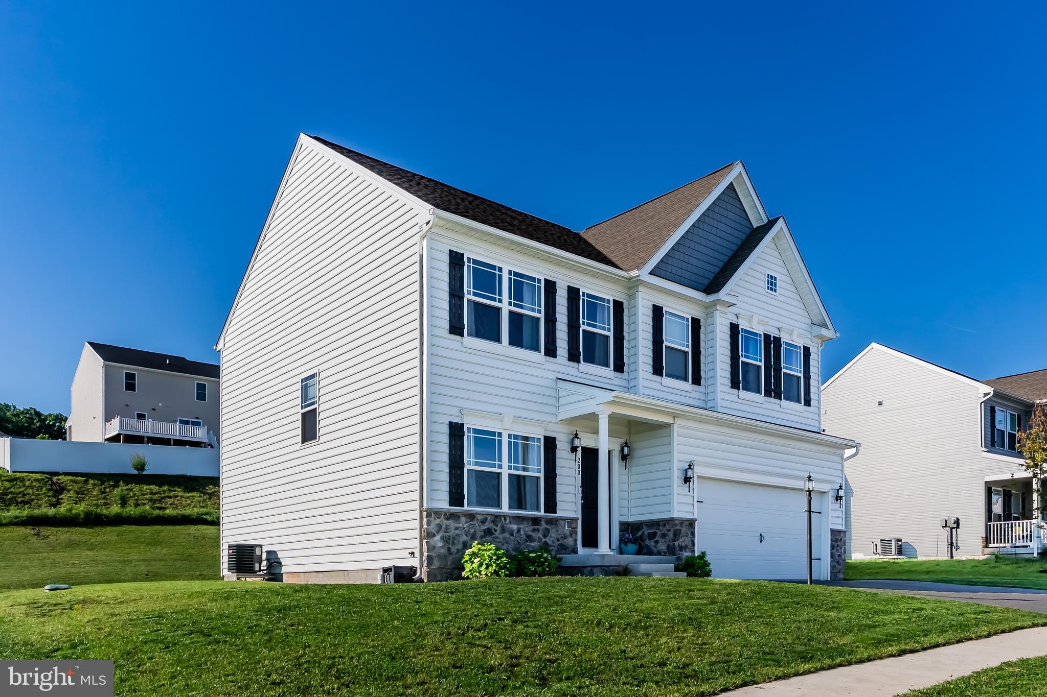 LEXINGTON ESTATES - Residential