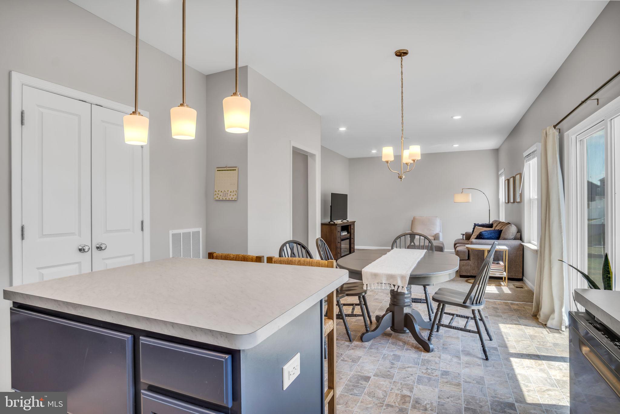 LEXINGTON ESTATES - Residential