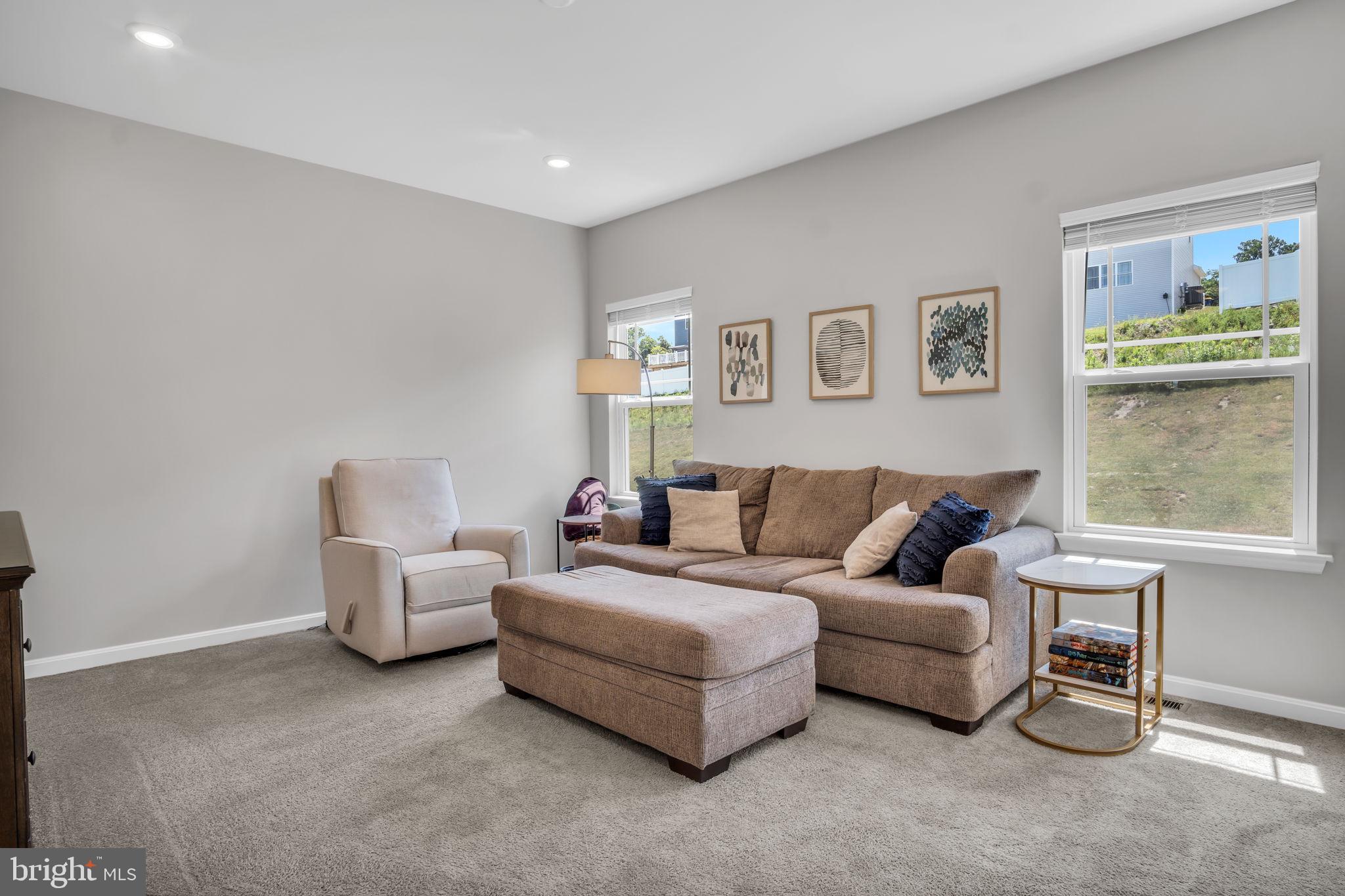 LEXINGTON ESTATES - Residential