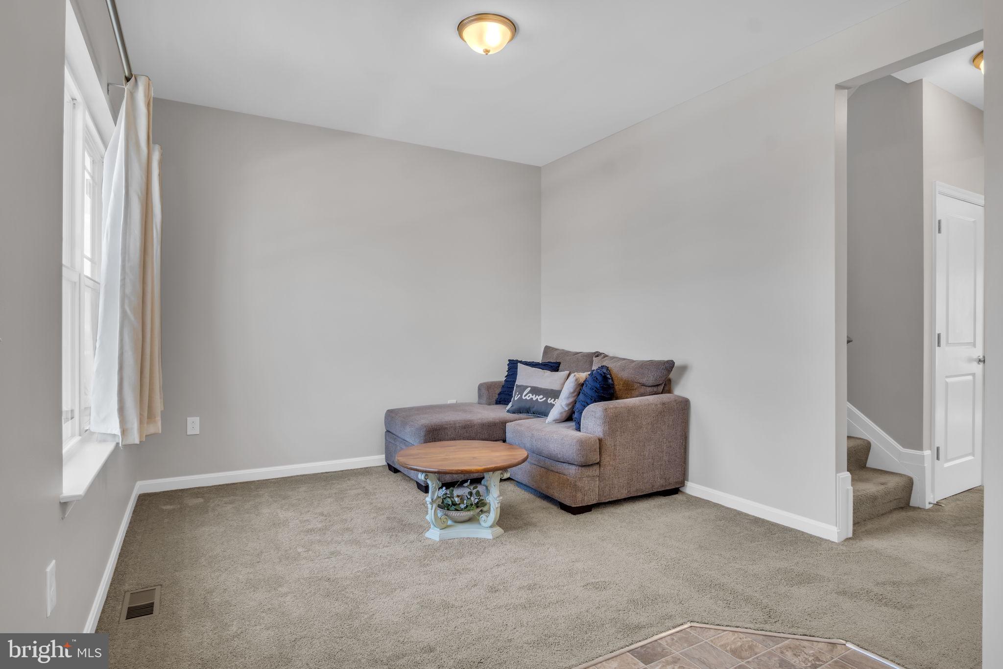 LEXINGTON ESTATES - Residential