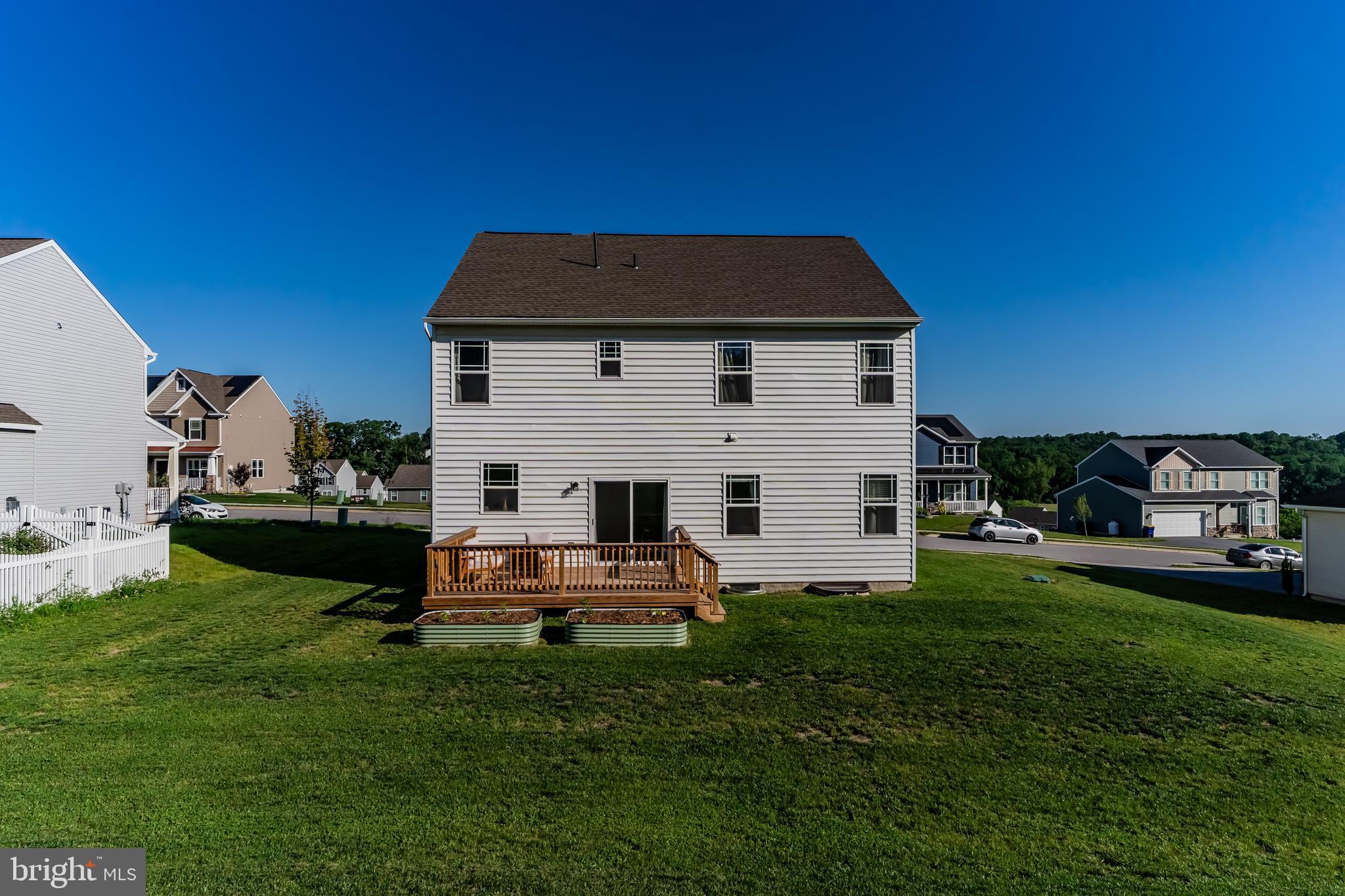 LEXINGTON ESTATES - Residential