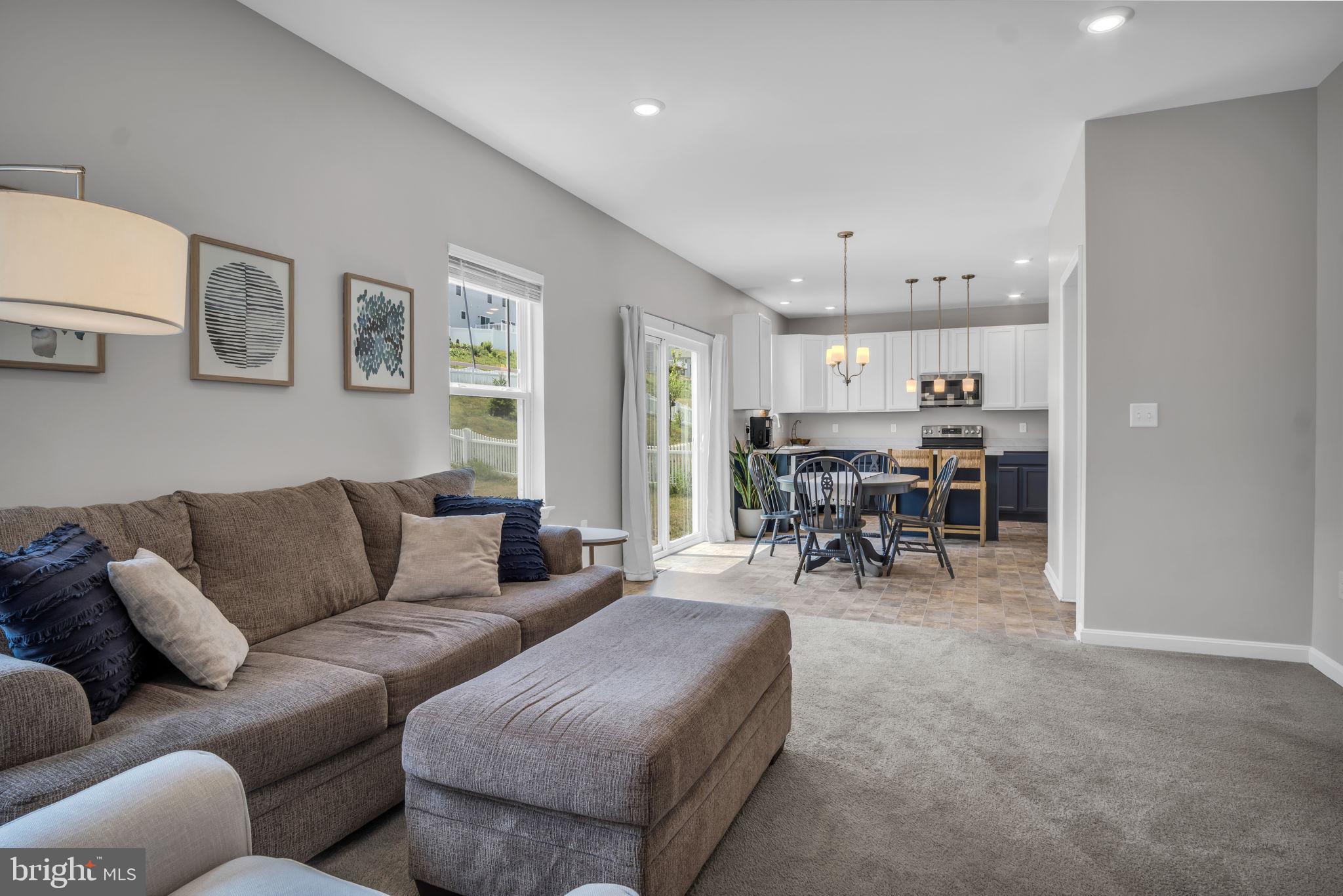 LEXINGTON ESTATES - Residential