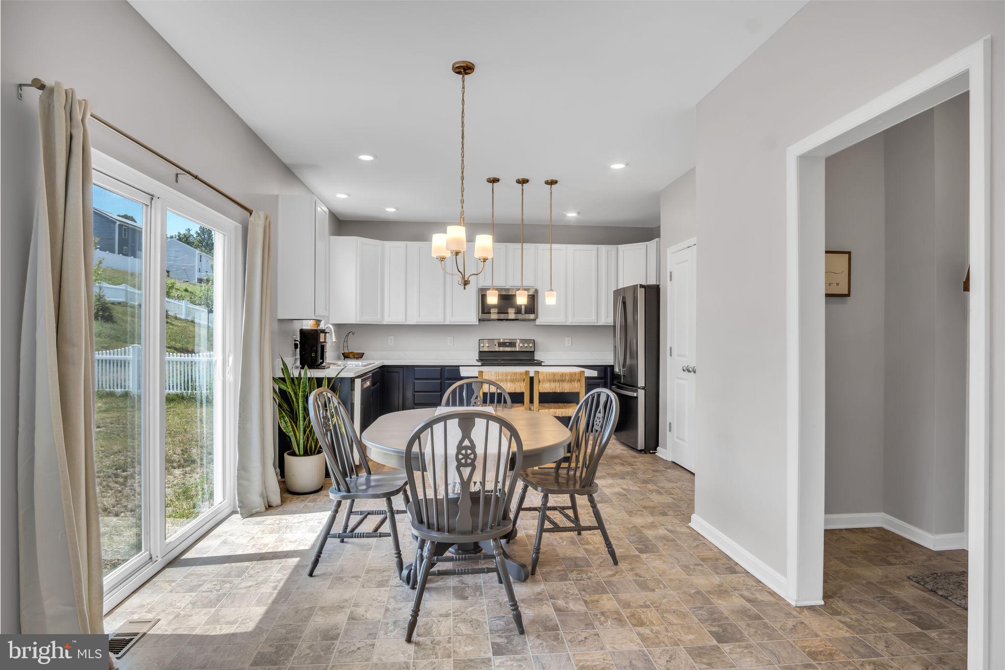 LEXINGTON ESTATES - Residential