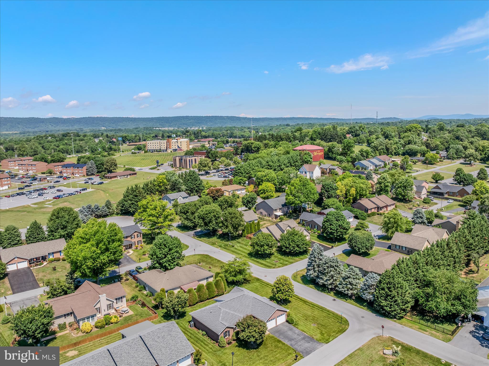 FOXCROFT MEADOWS - Residential