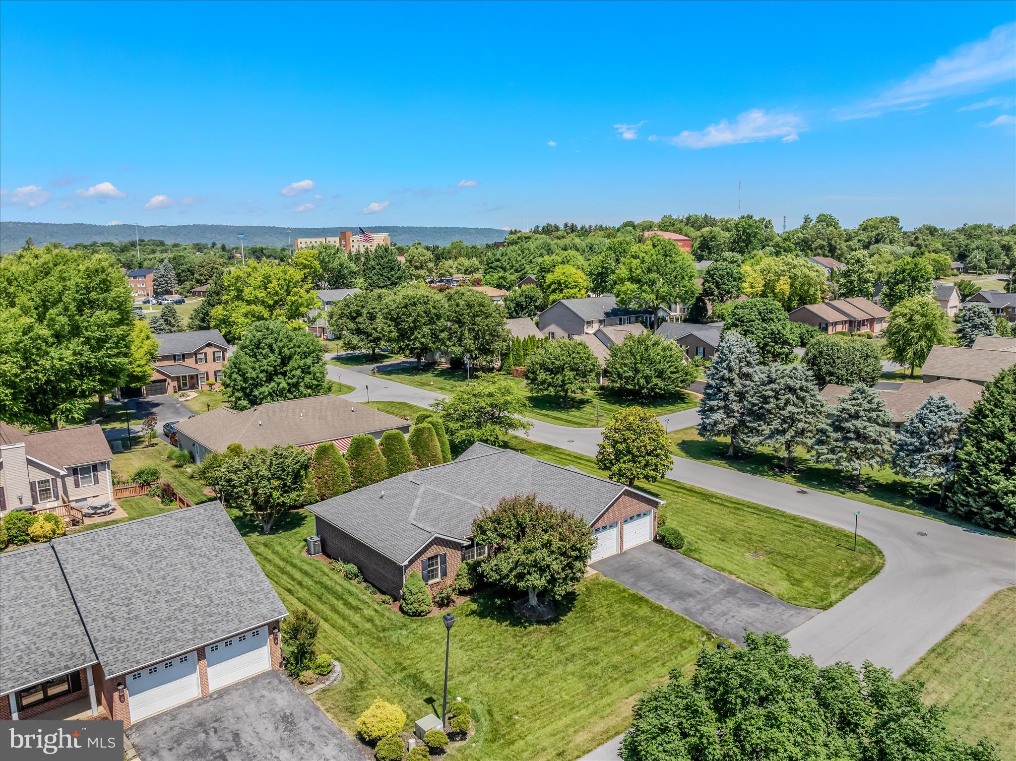 FOXCROFT MEADOWS - Residential
