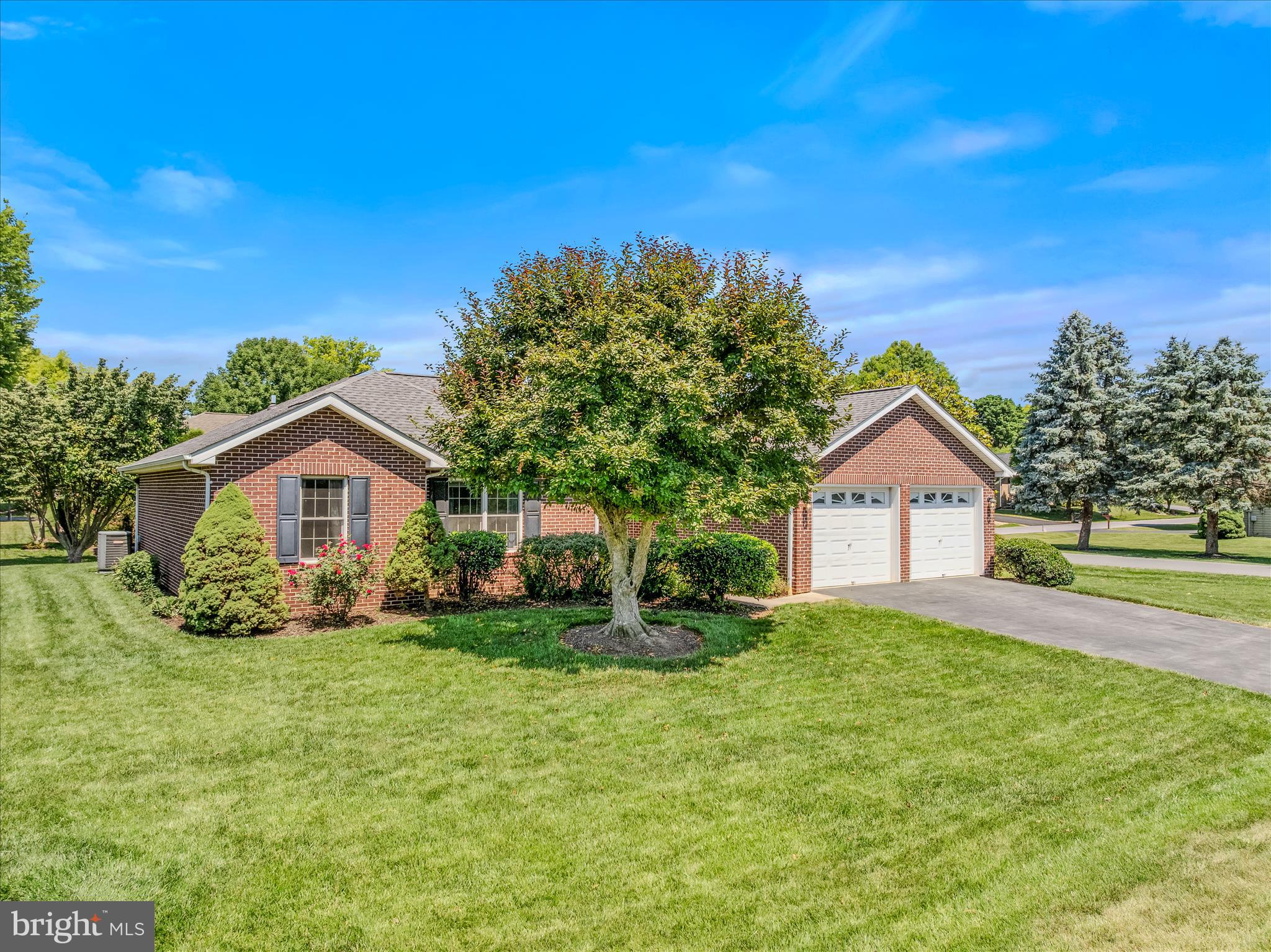 FOXCROFT MEADOWS - Residential