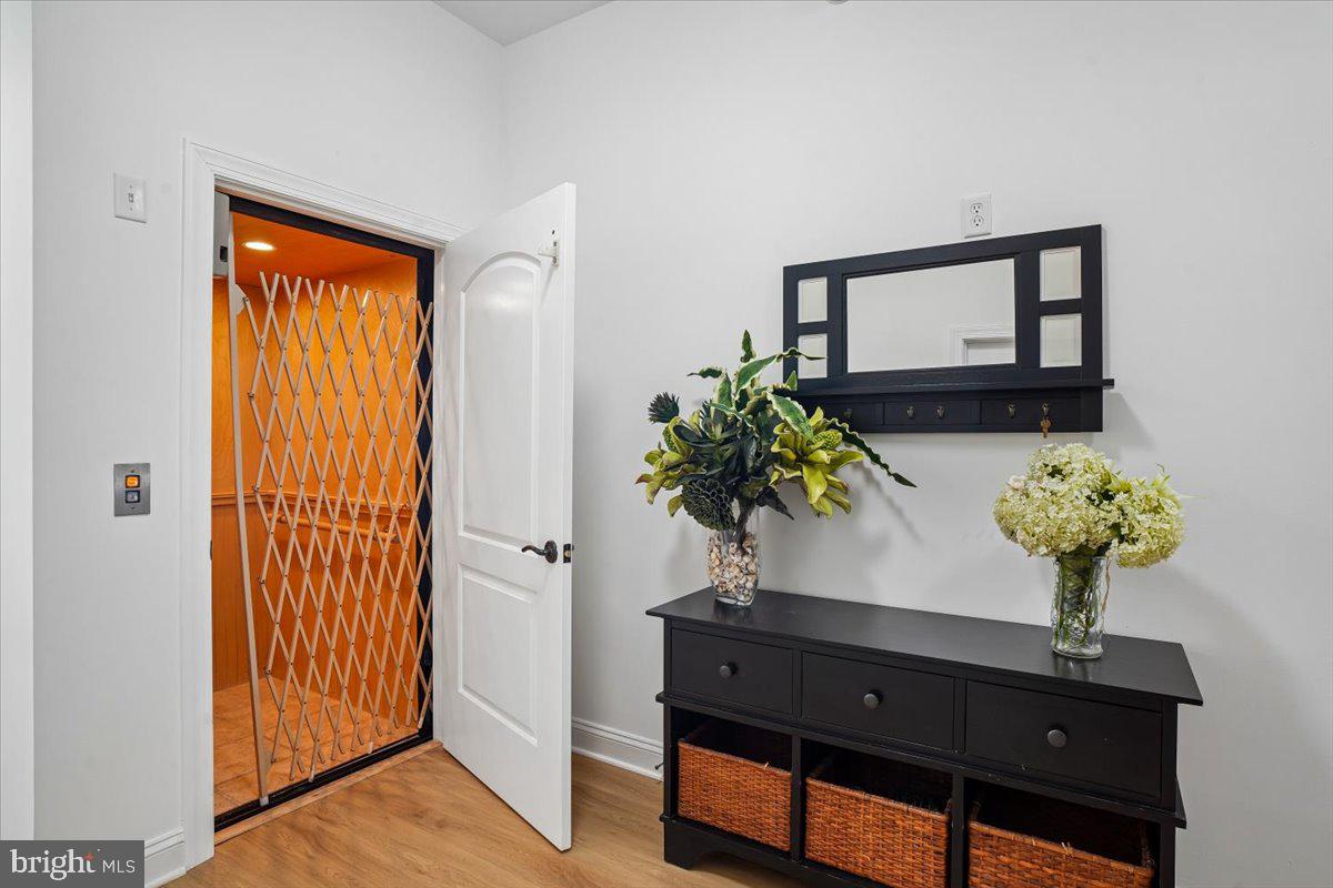 FENWICK ACRES - Residential