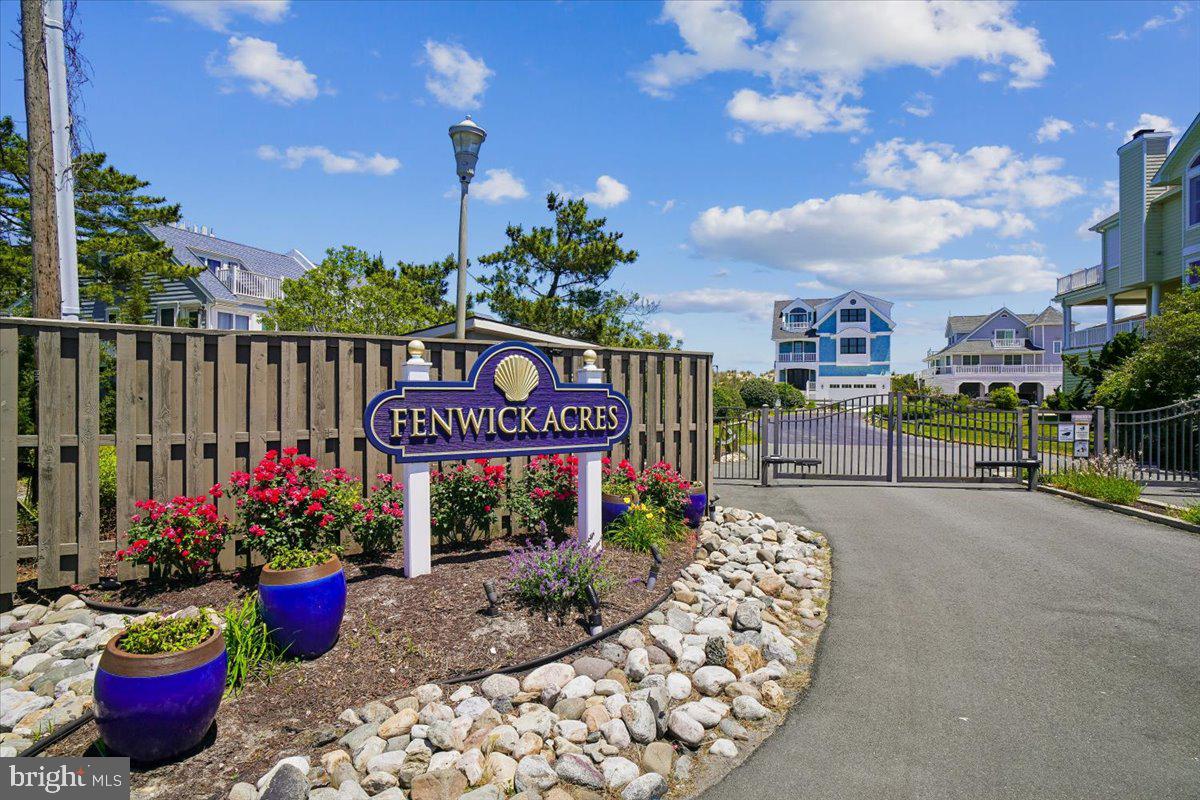FENWICK ACRES - Residential
