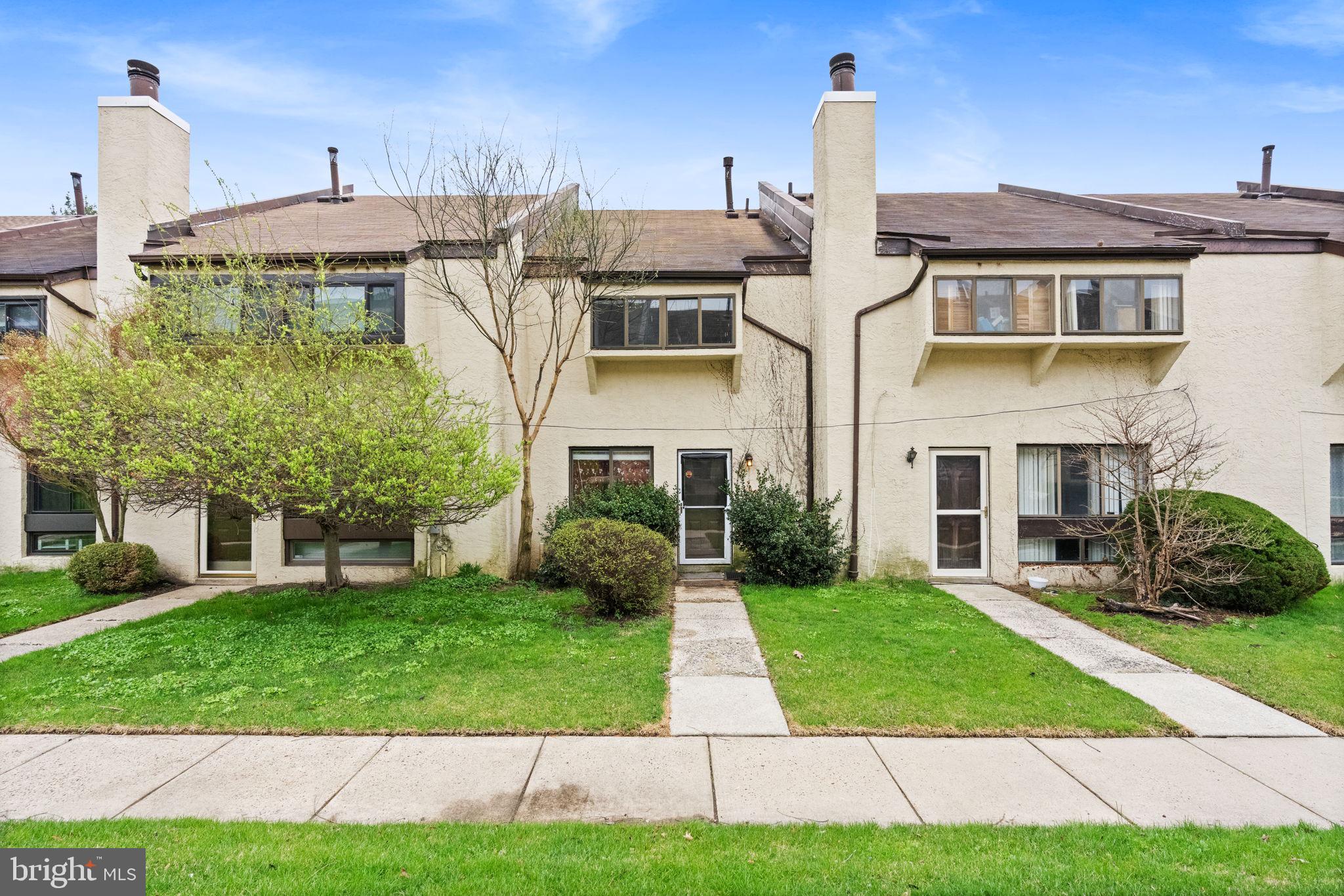 CHESTNUT HILL - Residential