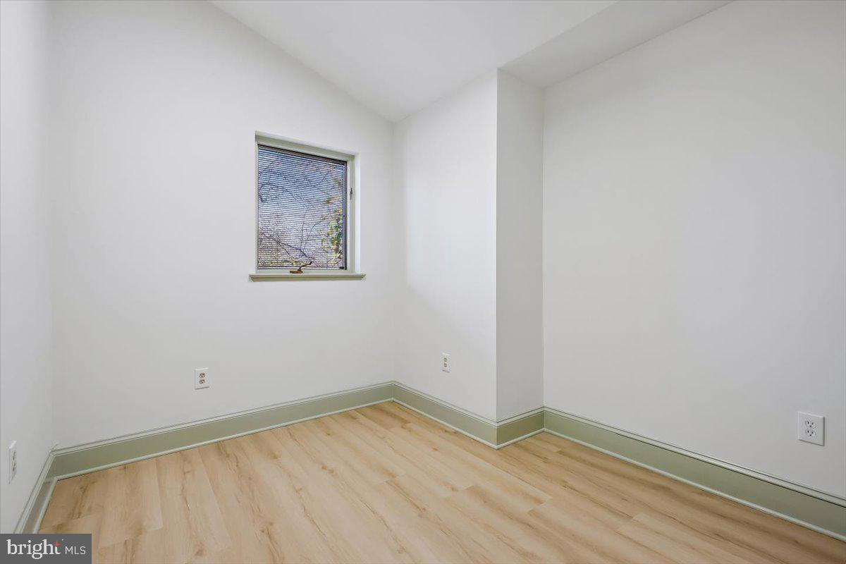 WOODHAVEN - Residential