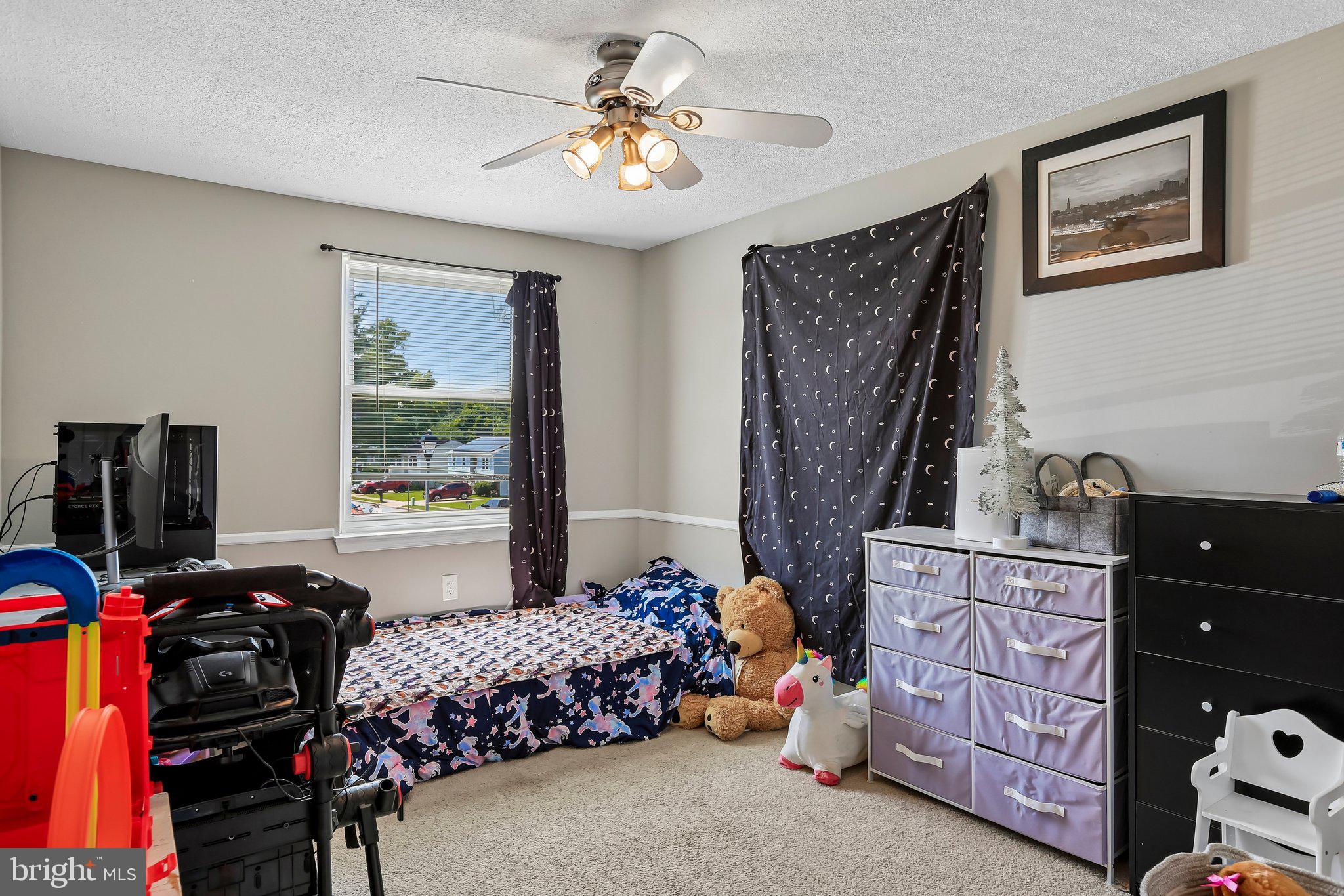 CARROLLWOOD MANOR - Residential