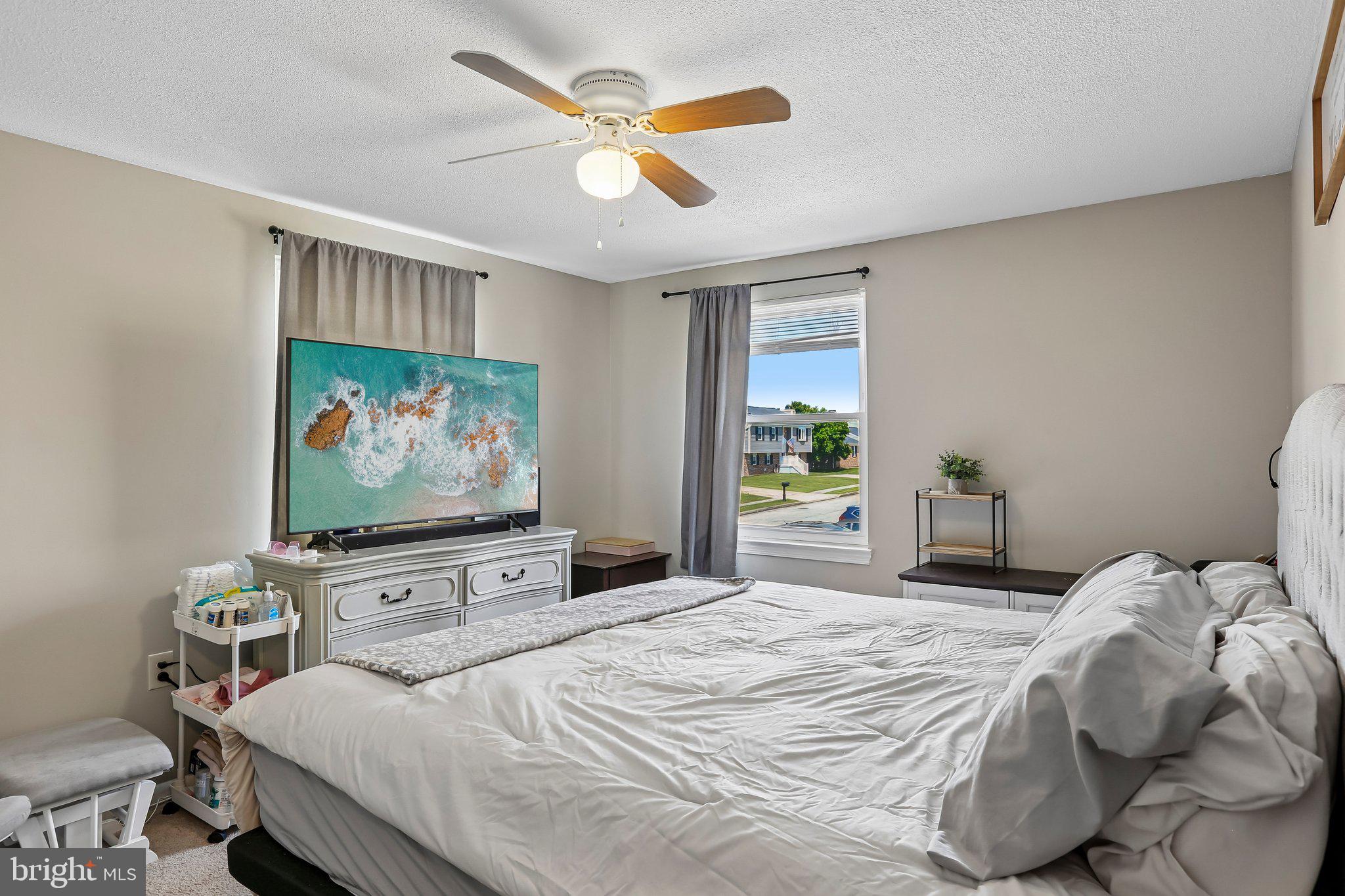 CARROLLWOOD MANOR - Residential