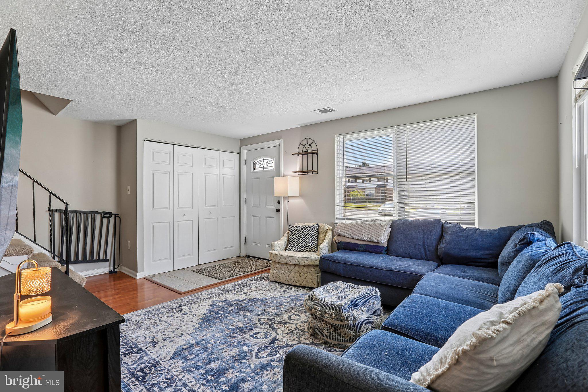 CARROLLWOOD MANOR - Residential