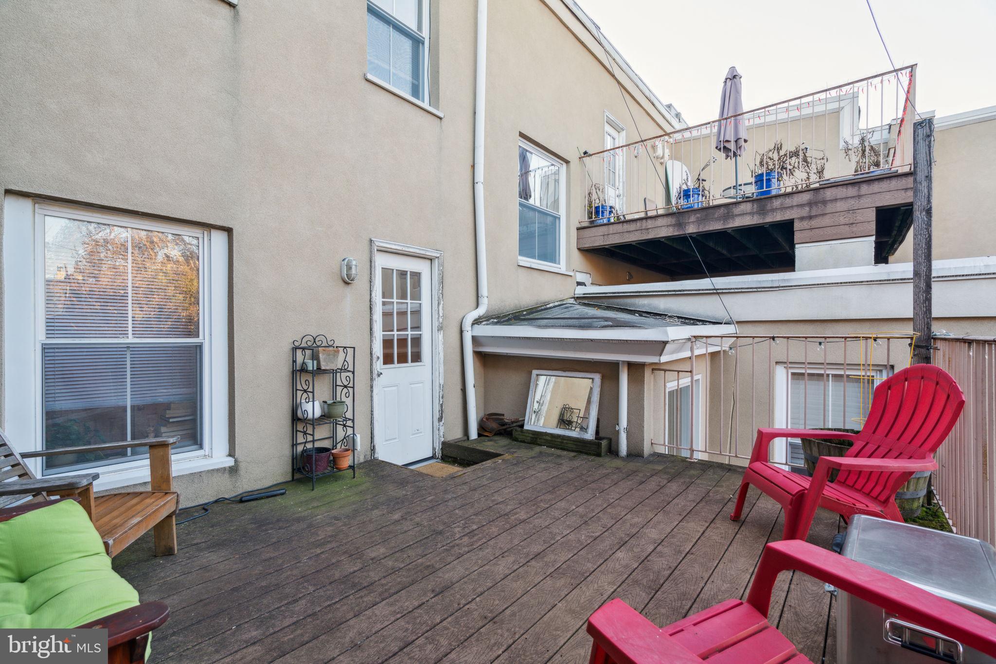 FAIRMOUNT - Commercial Sale