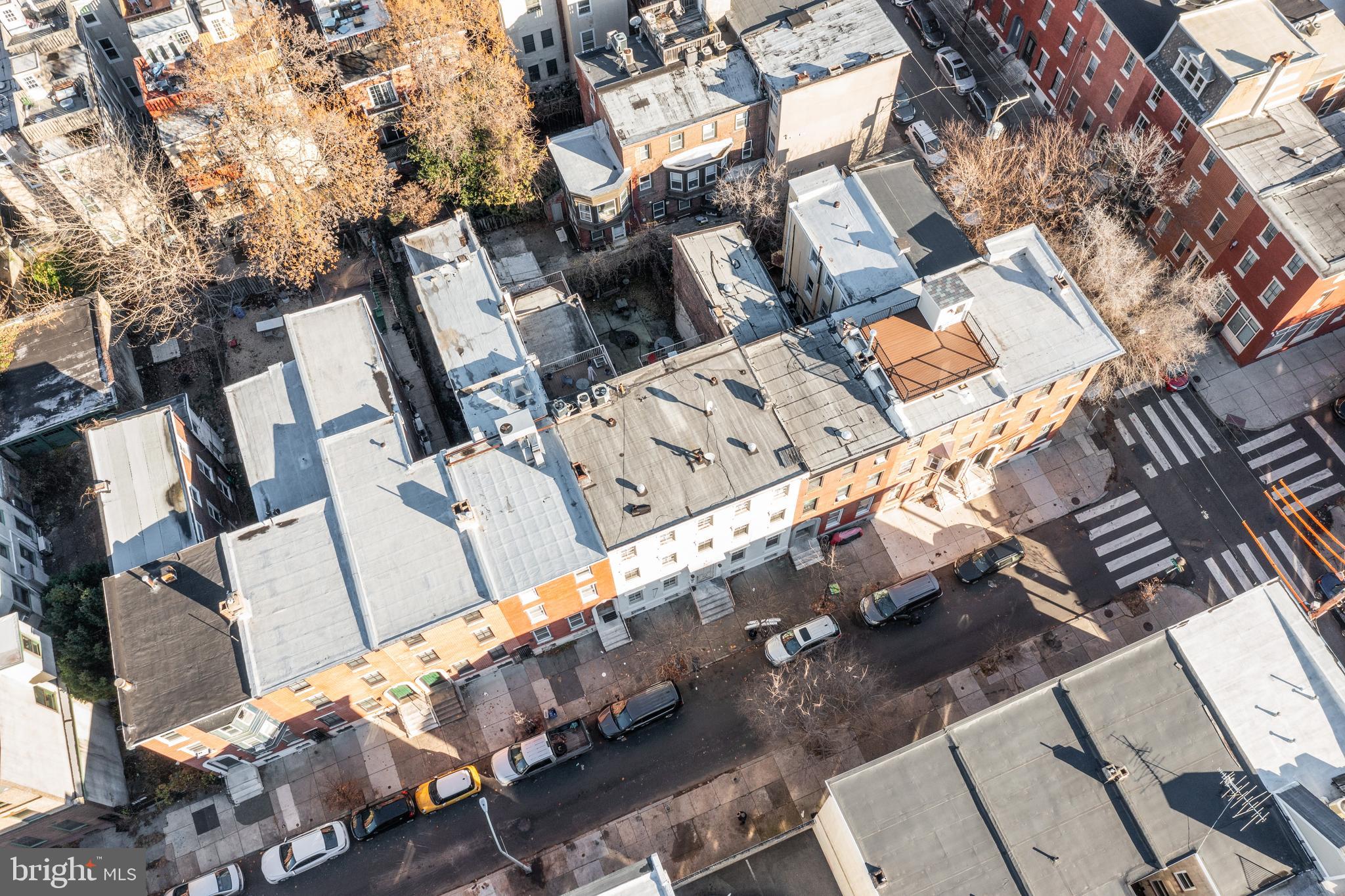 FAIRMOUNT - Commercial Sale