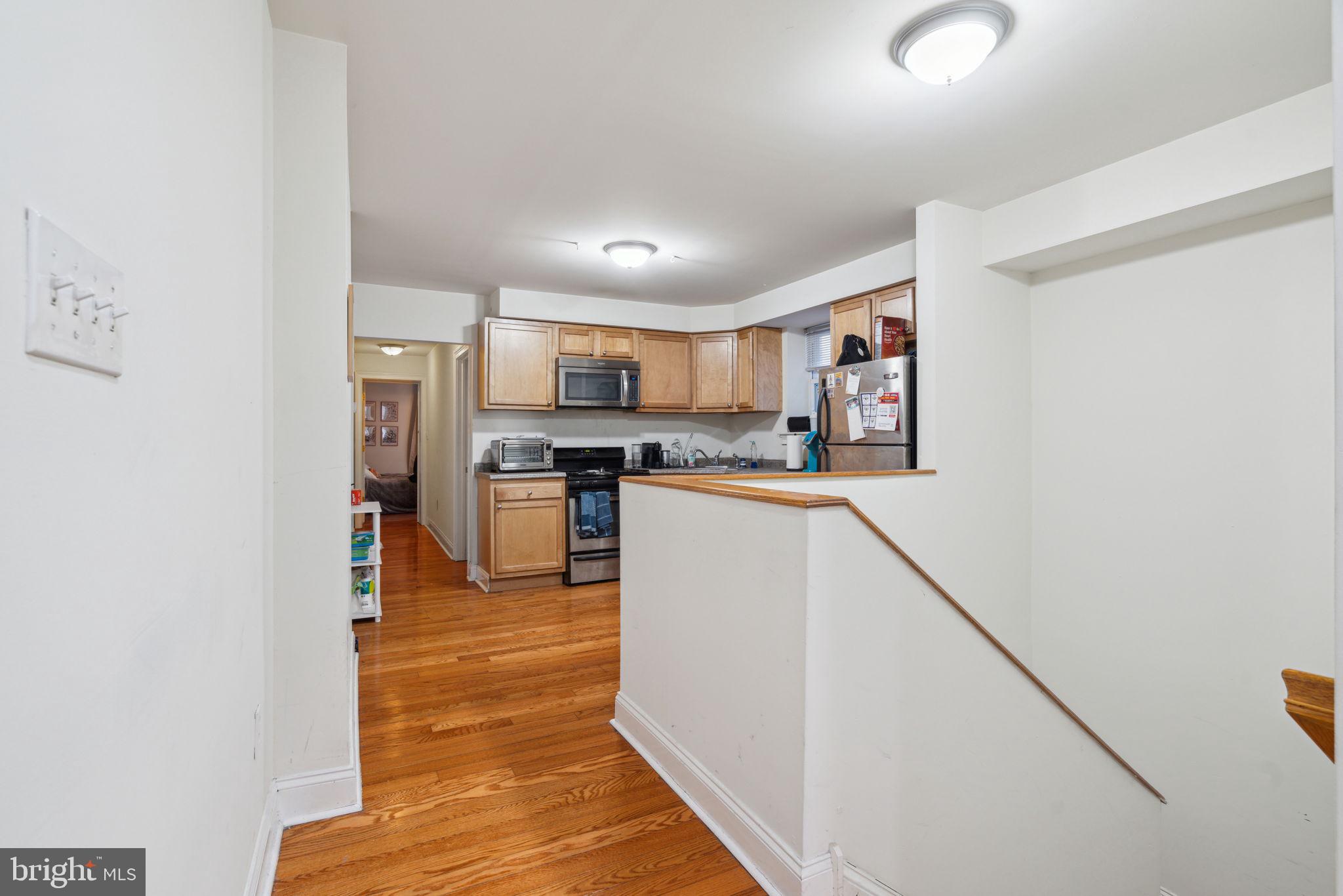 FAIRMOUNT - Commercial Sale