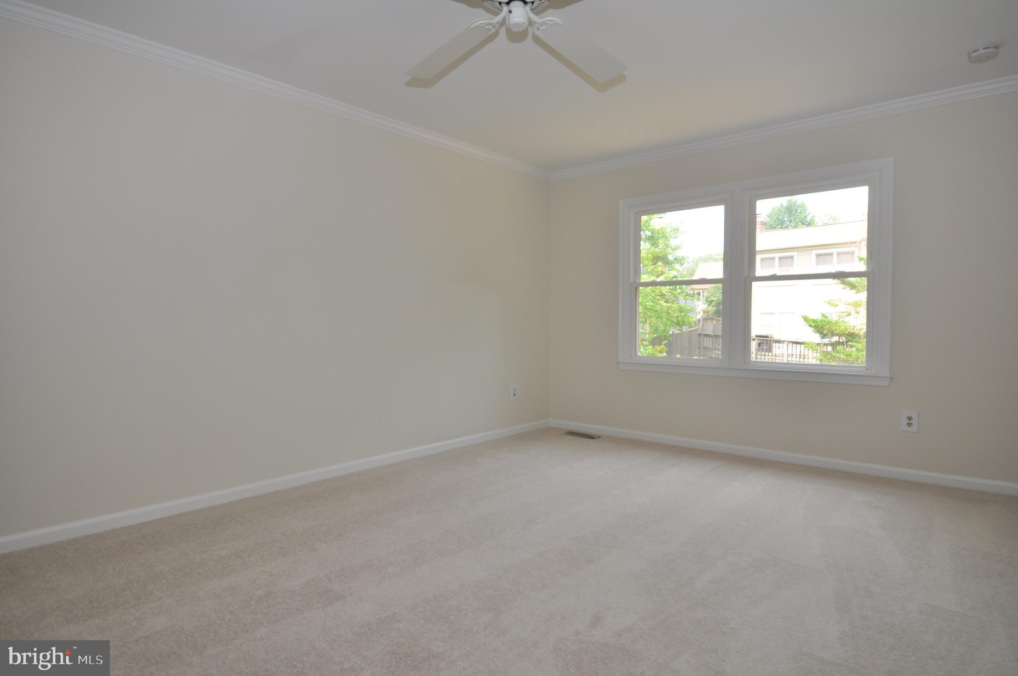 LAKE DEVEREUX - Residential Lease