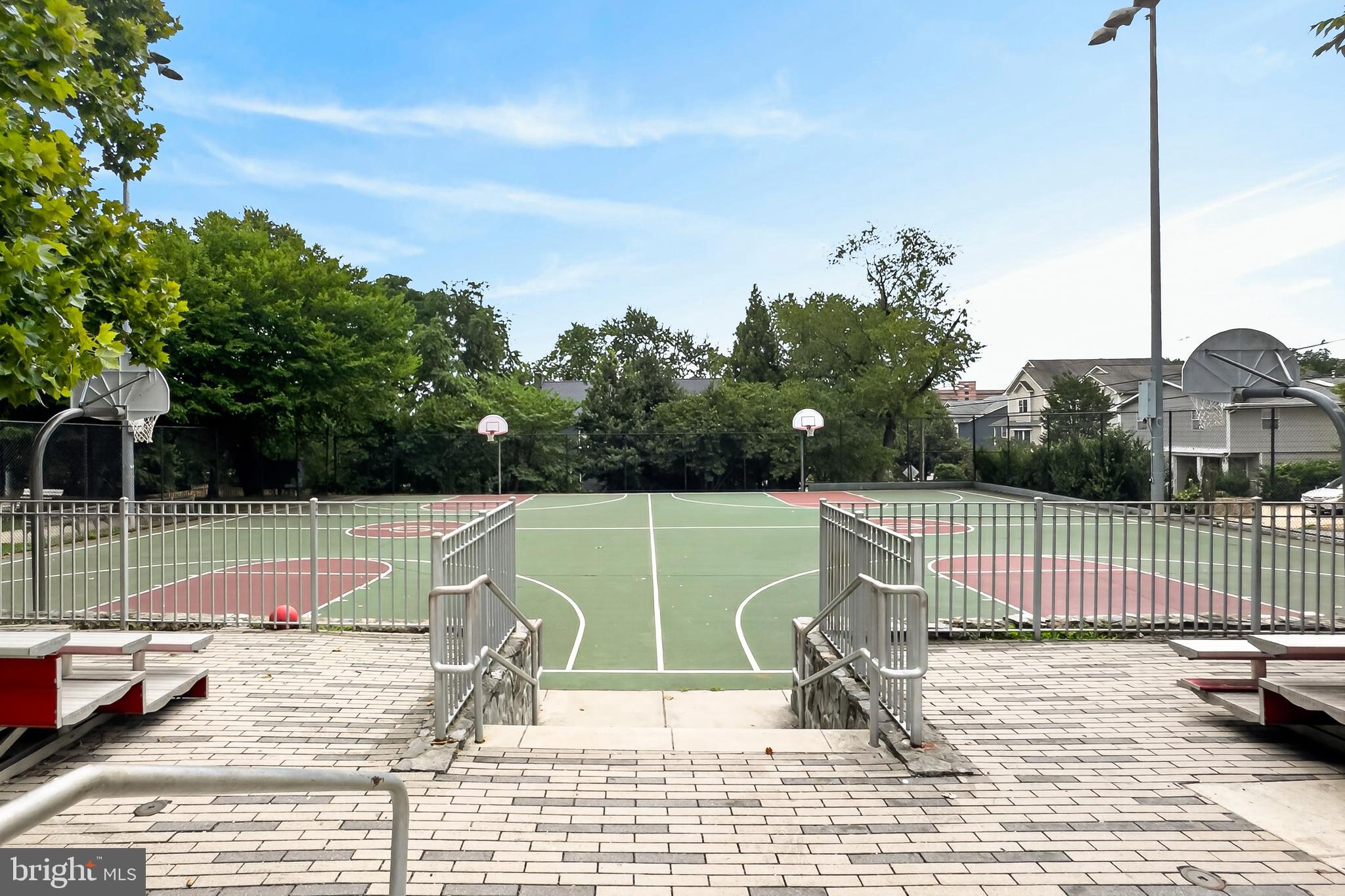 HIGHVIEW PARK - Residential