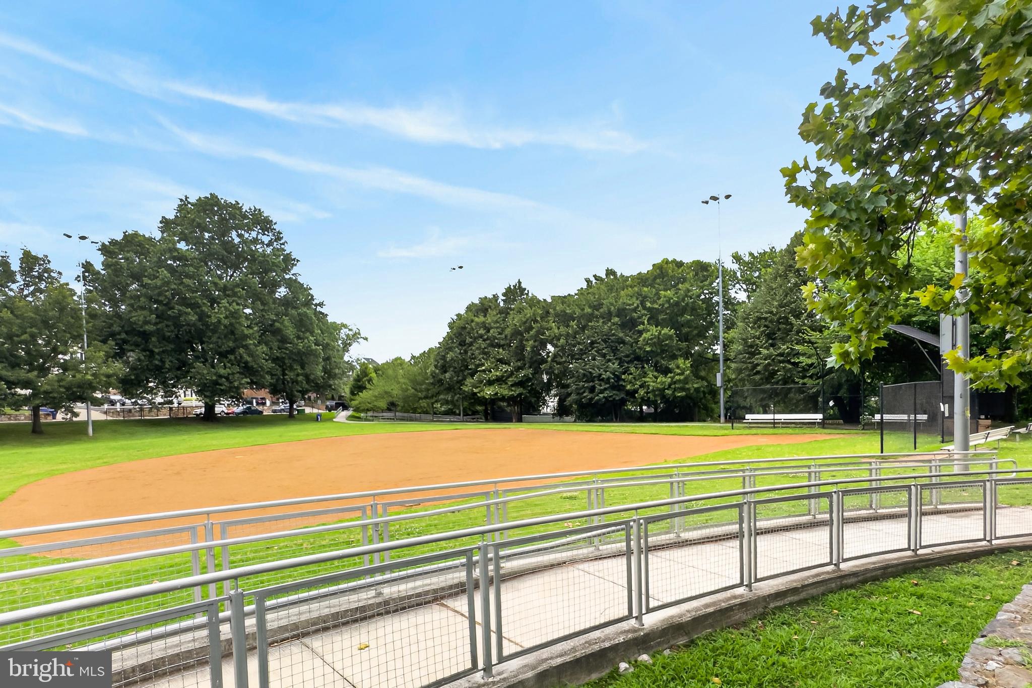 HIGHVIEW PARK - Residential