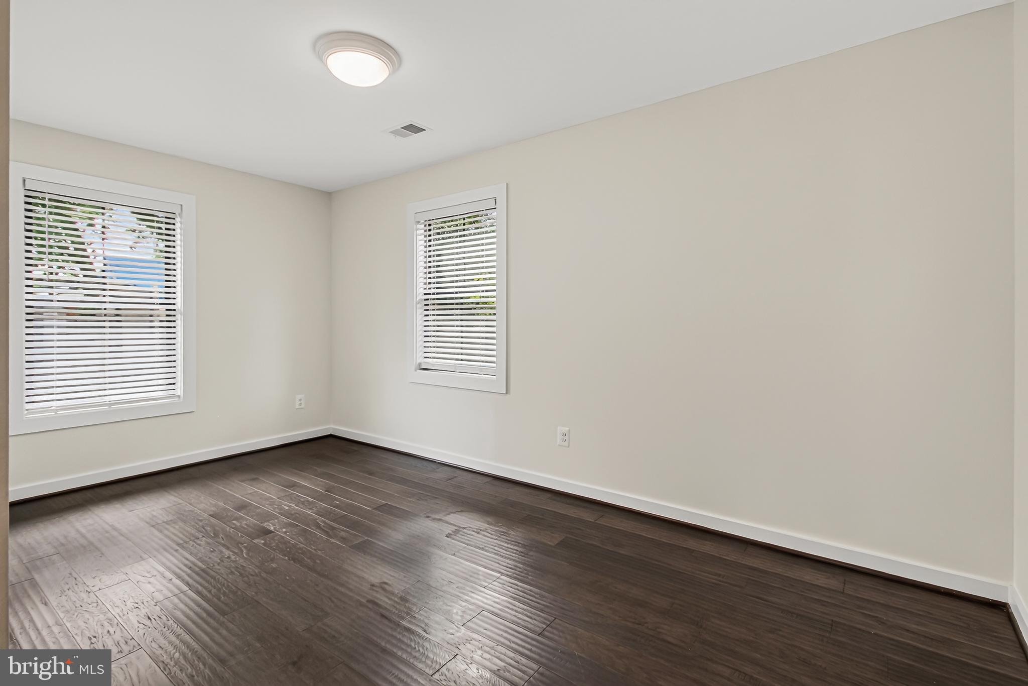 HIGHVIEW PARK - Residential